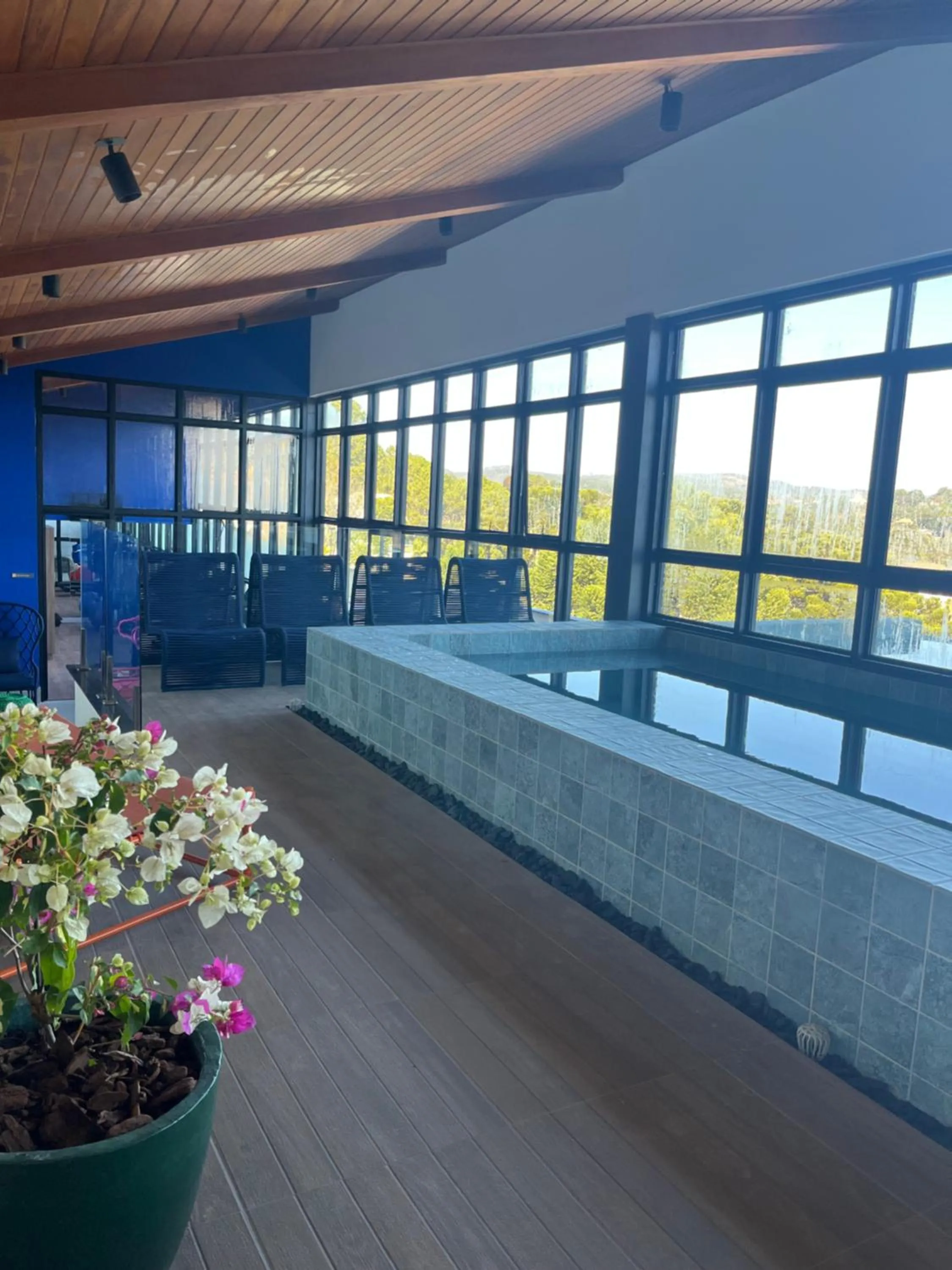 Swimming pool in Wanderlust Experience Hotel - BM Signature