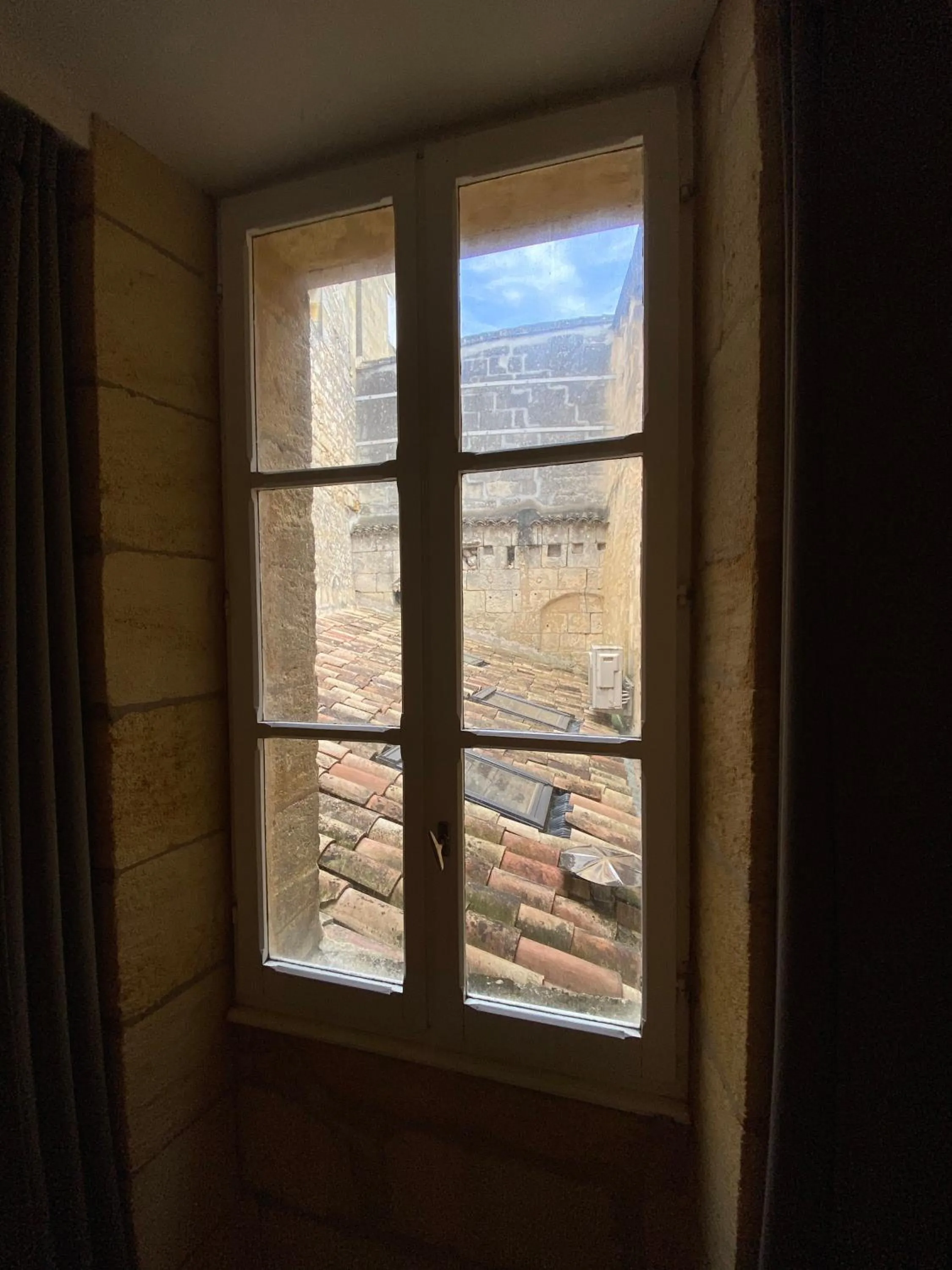 Bedroom in APARTHOTEL Appartement Saint Emilion