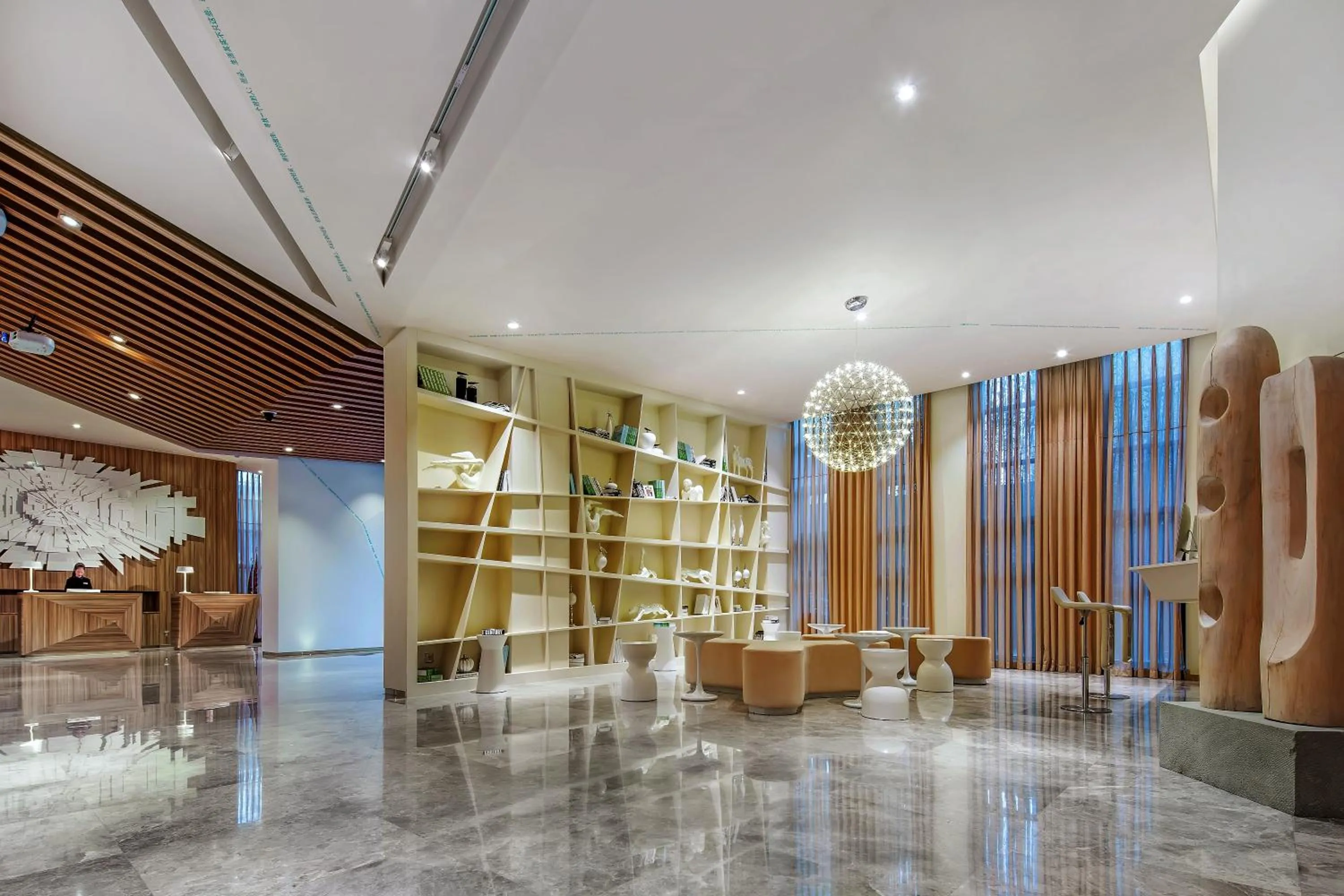 Lobby or reception in Skytel Hotel Chengdu-City Center