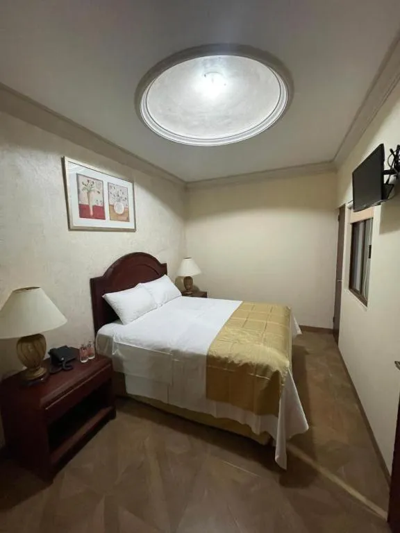 Photo of the whole room, Bed in Hotel Plaza Express
