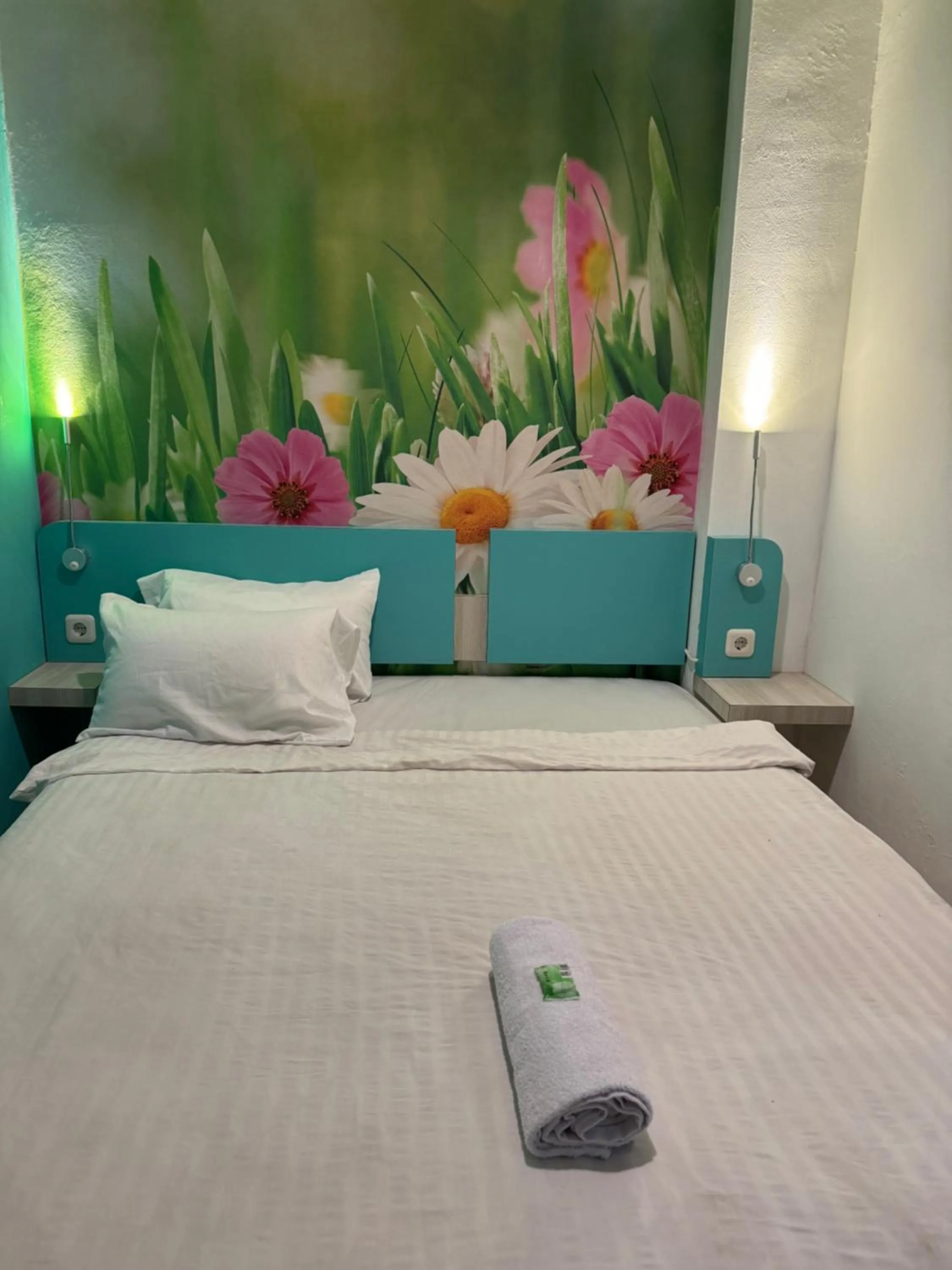 Bed in Cozy centre Simpang Lima Semarang
