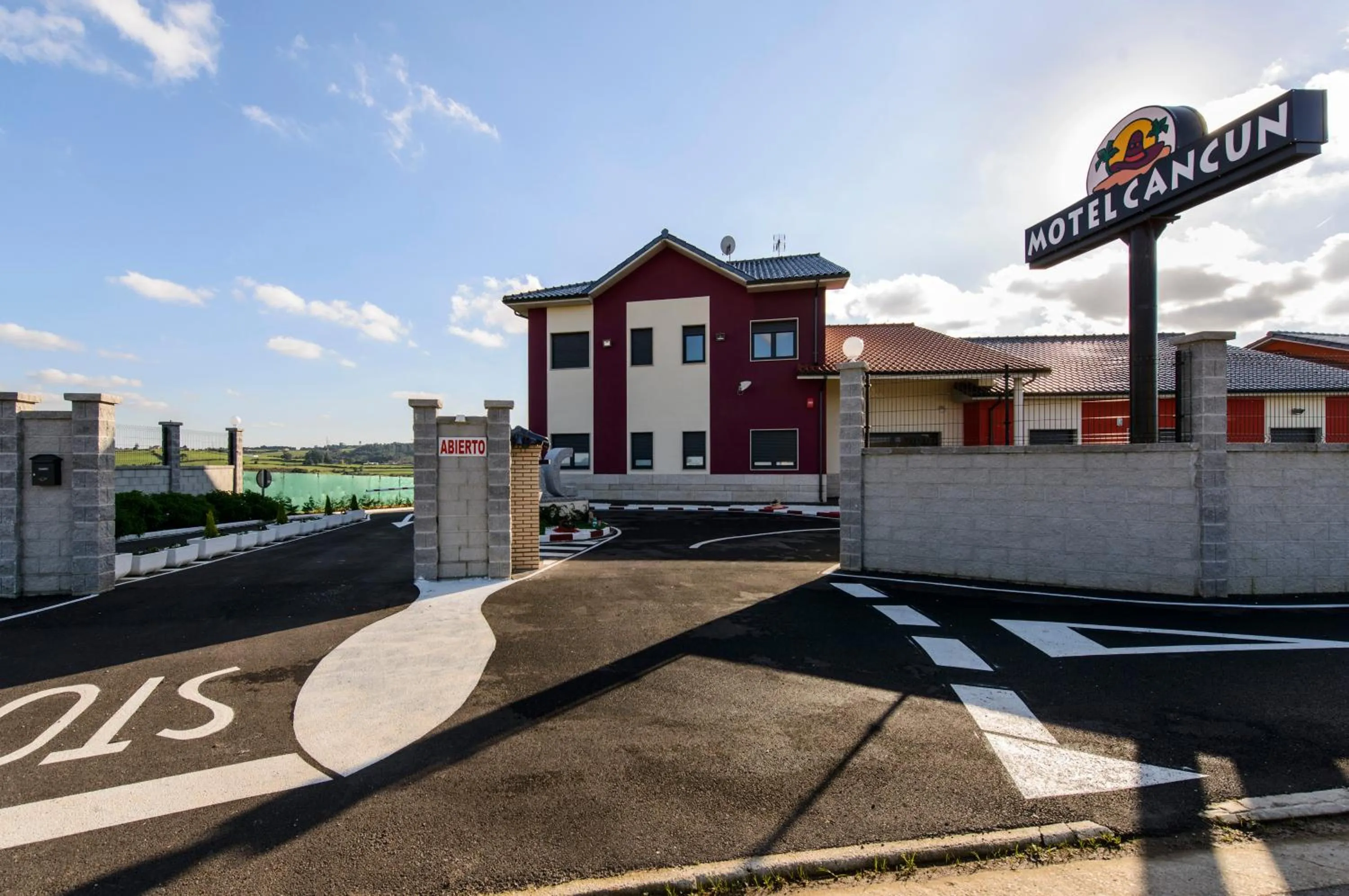 On site in Motel Cancun Avilés