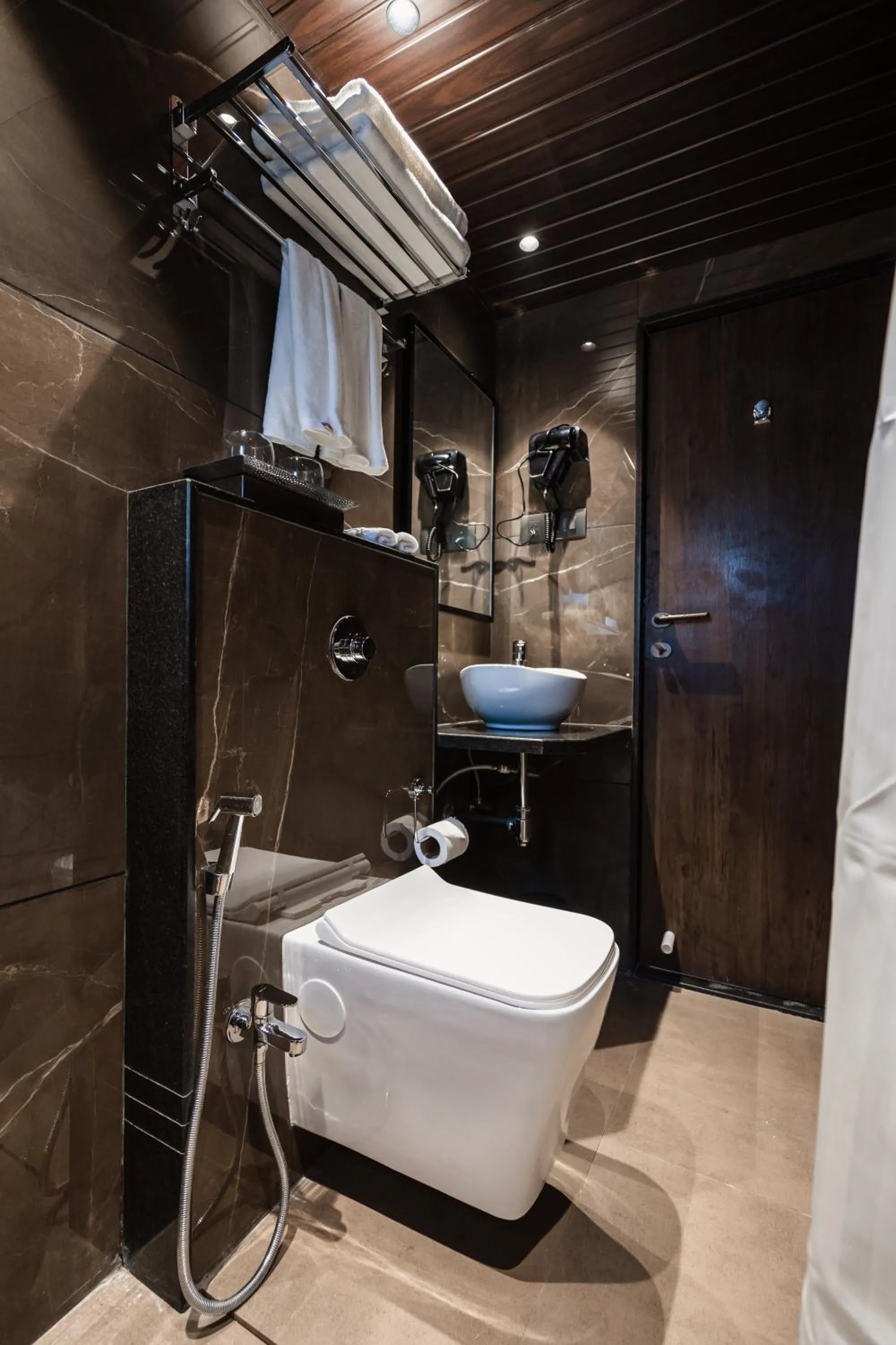 Bathroom in Regenta Place Igatpuri