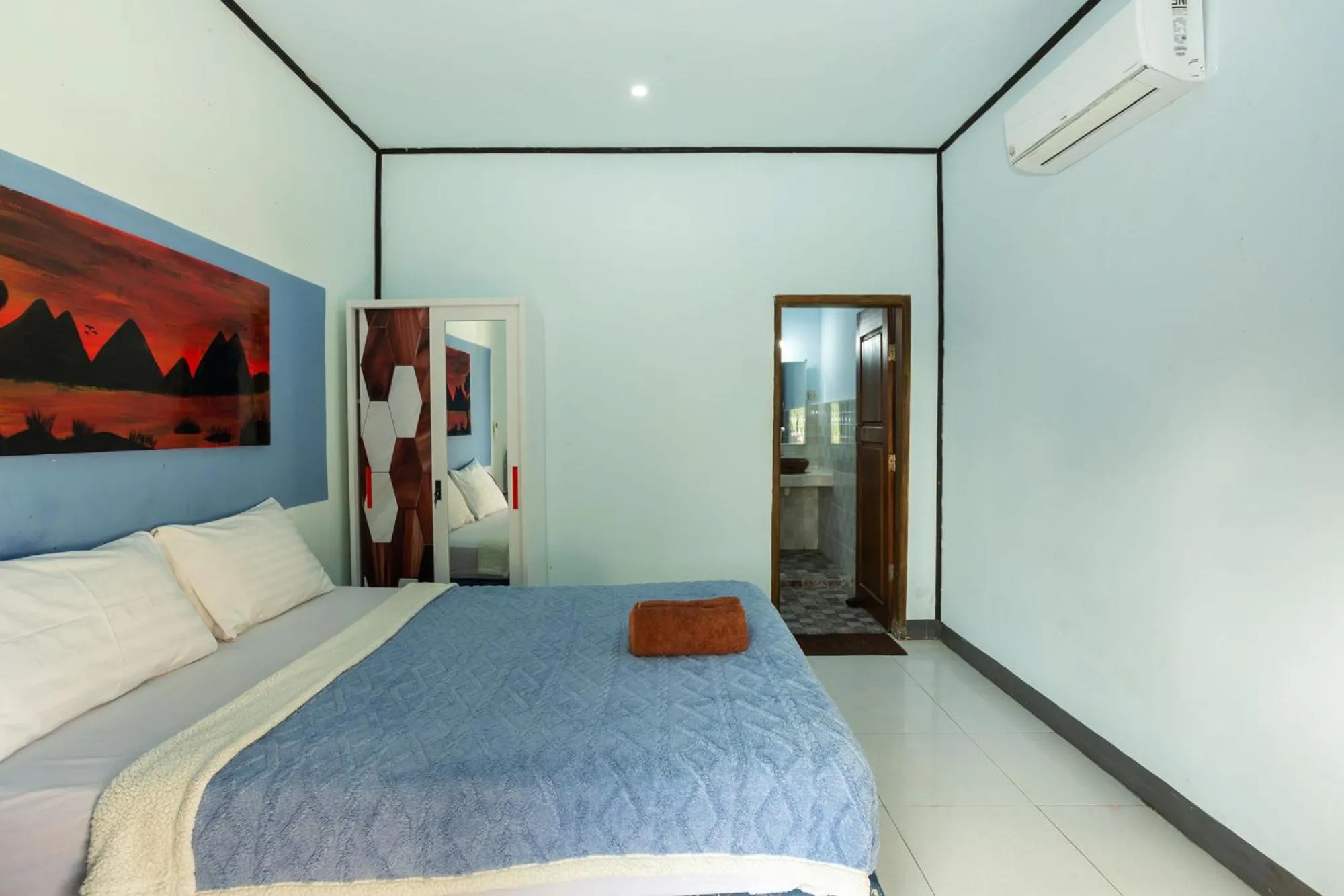 Bedroom, Bed in Creative Trawangan Stay