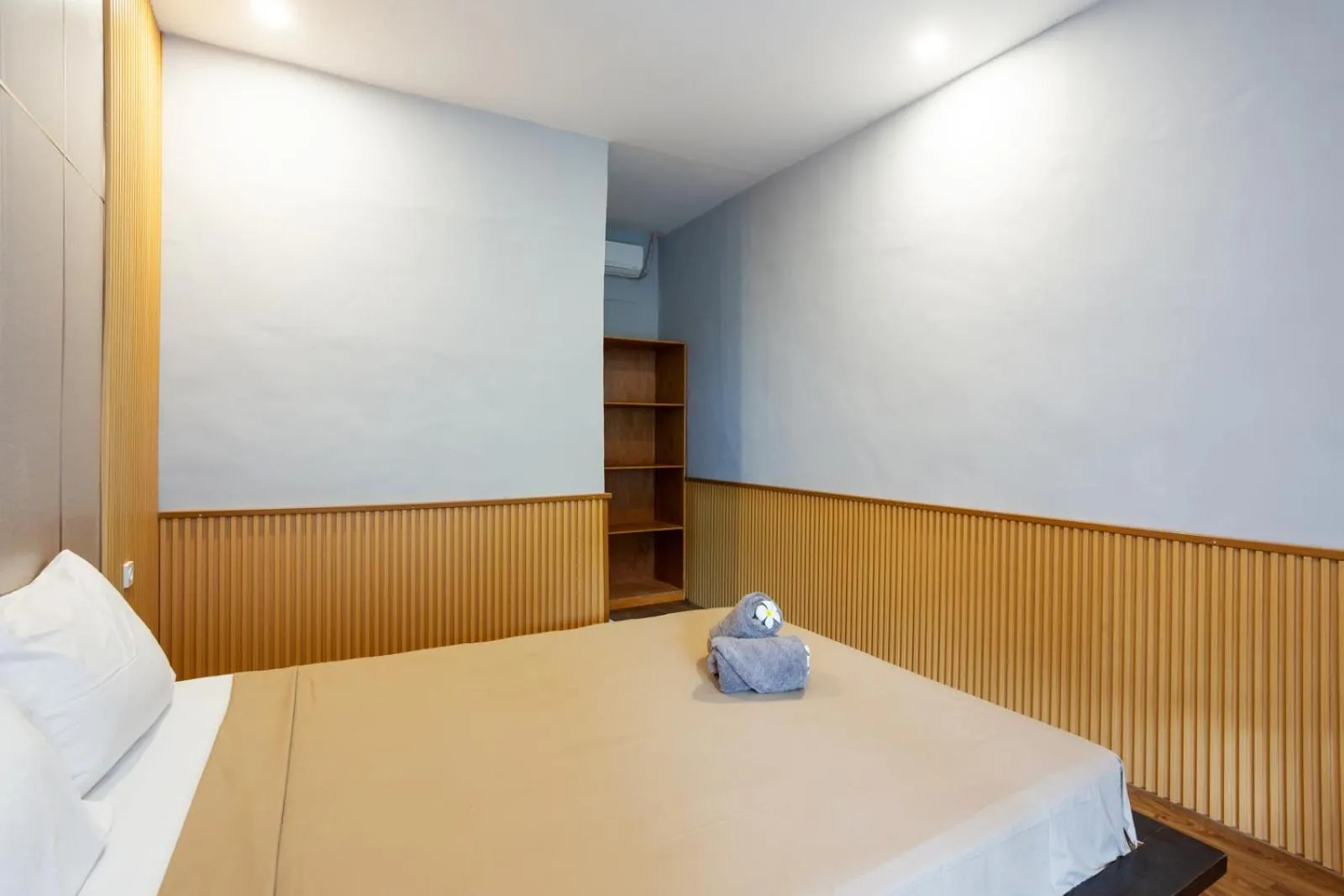 Bed in Creative Trawangan Stay