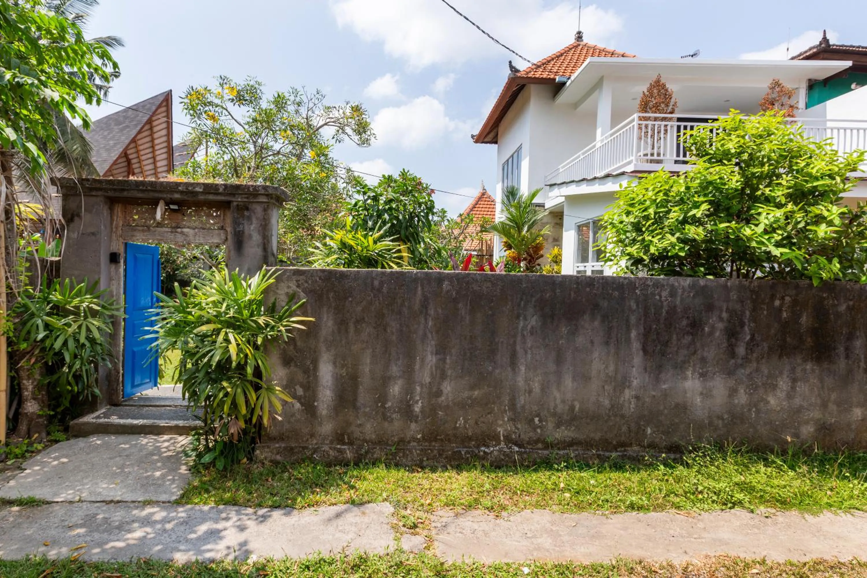 Facade/entrance, Property Building in Villa Sonia Bisma
