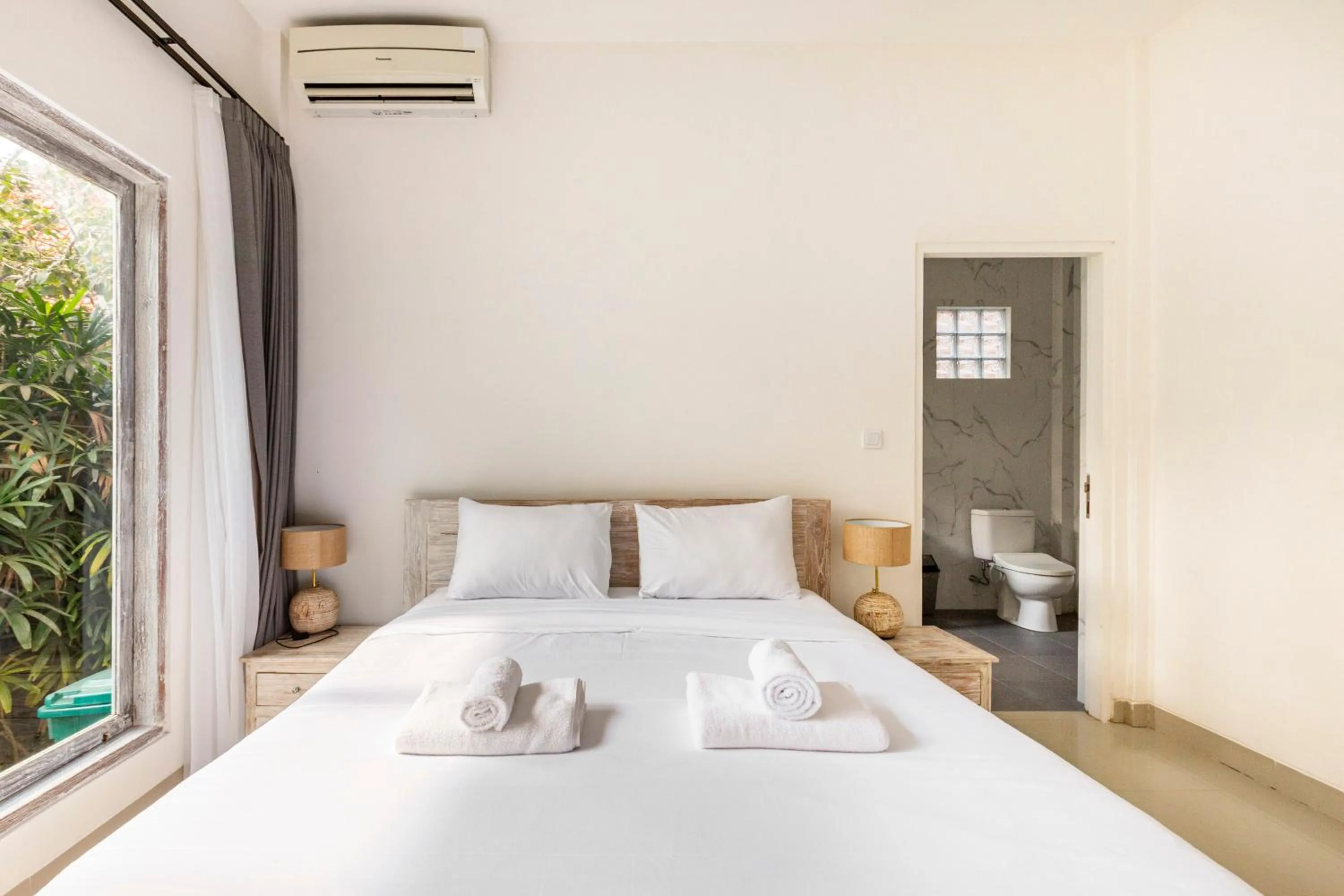 Bedroom, Bed in Villa Sonia Bisma