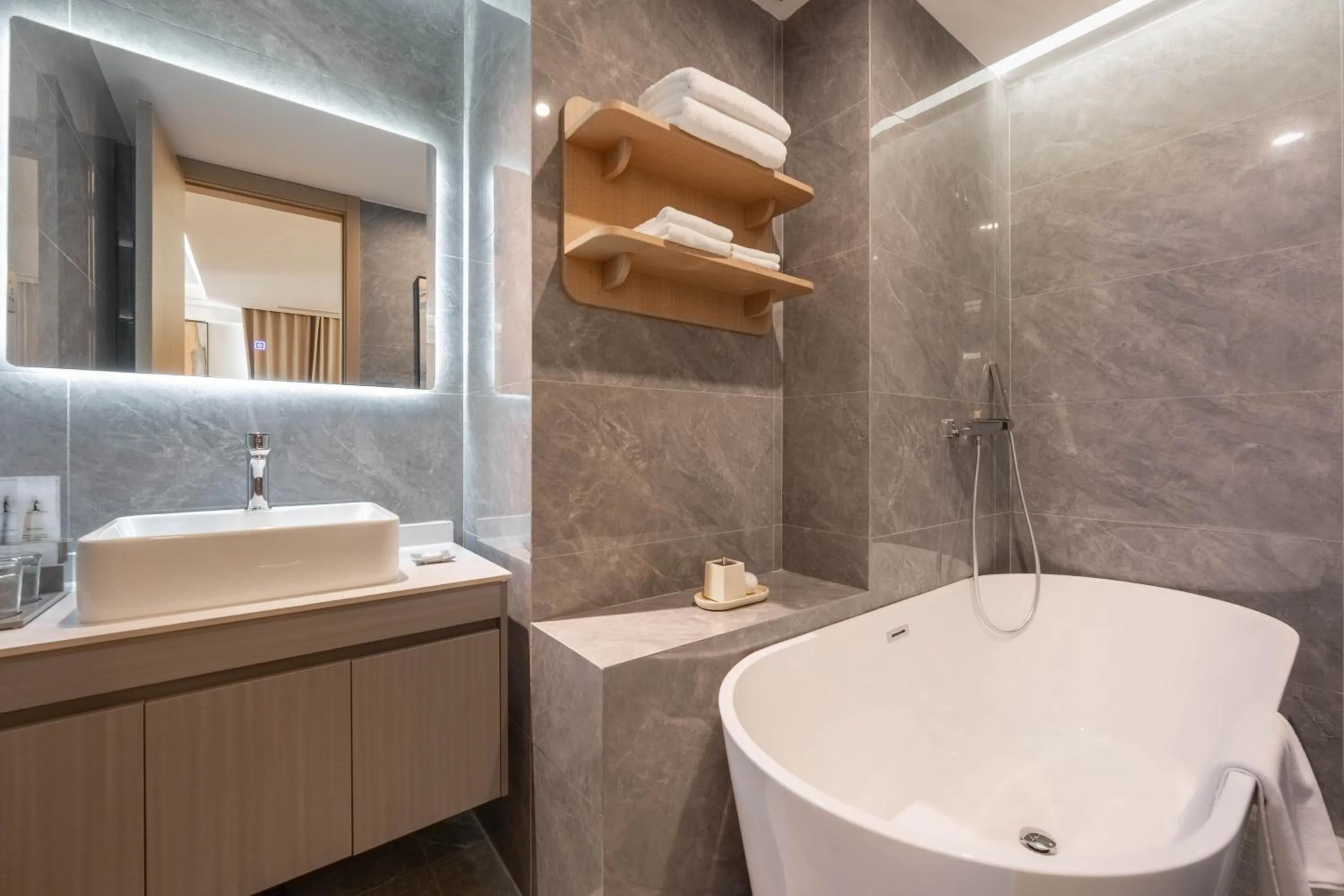 Bathroom in JD POLMAN Hotel