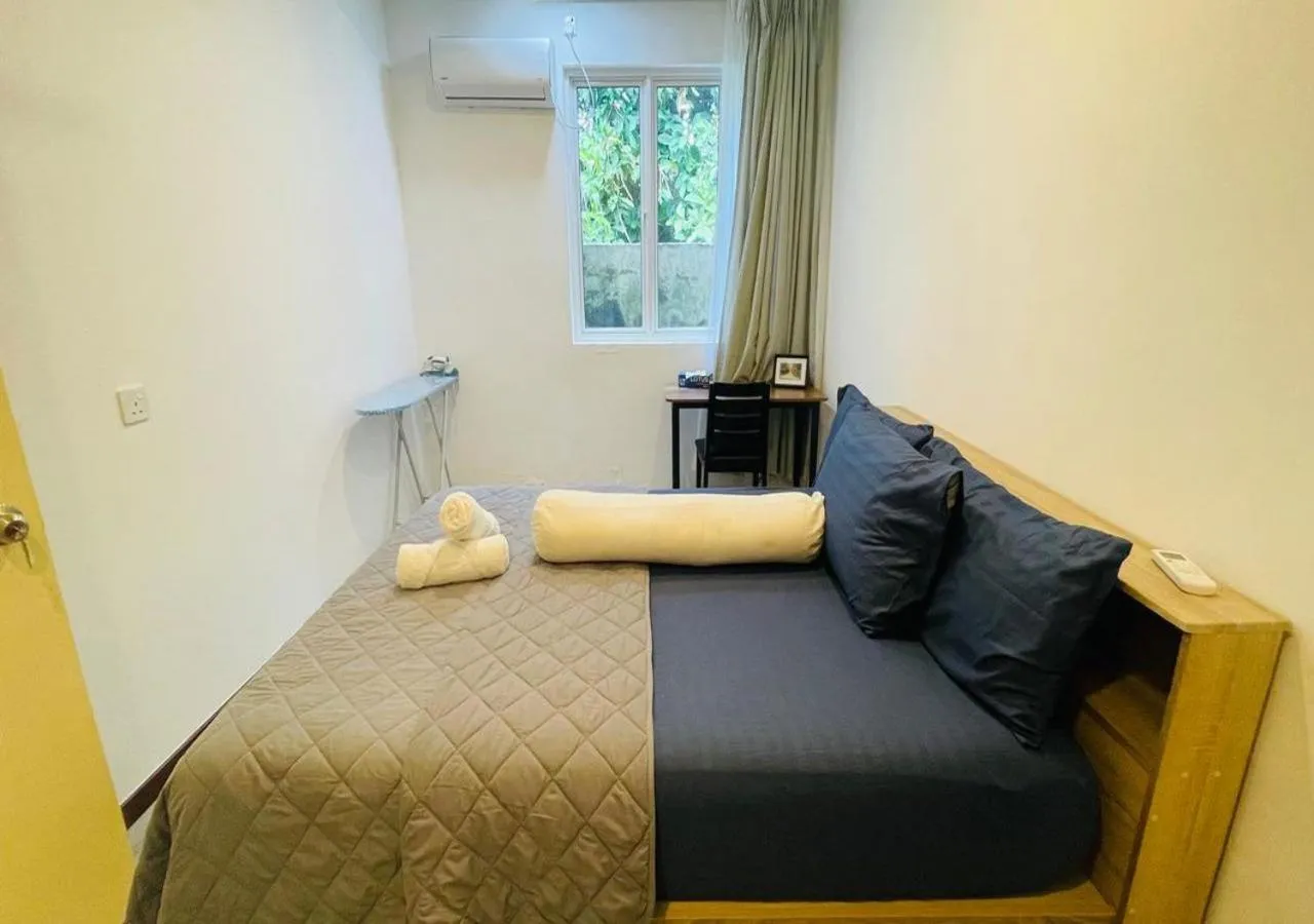 Bedroom, Bed in Surf Trip Maldives