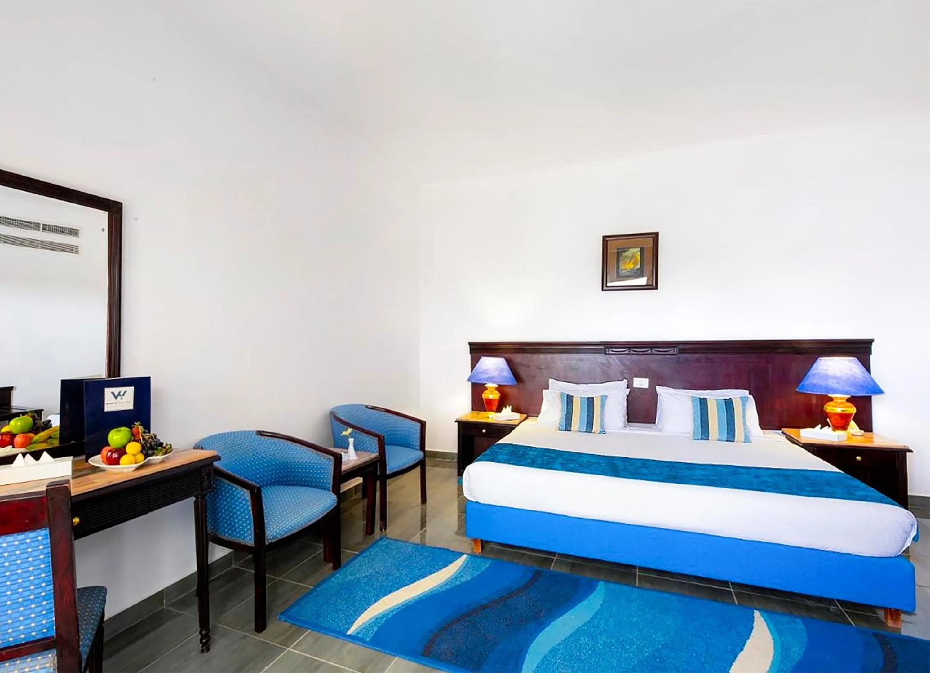 Guests in White Valley Palace