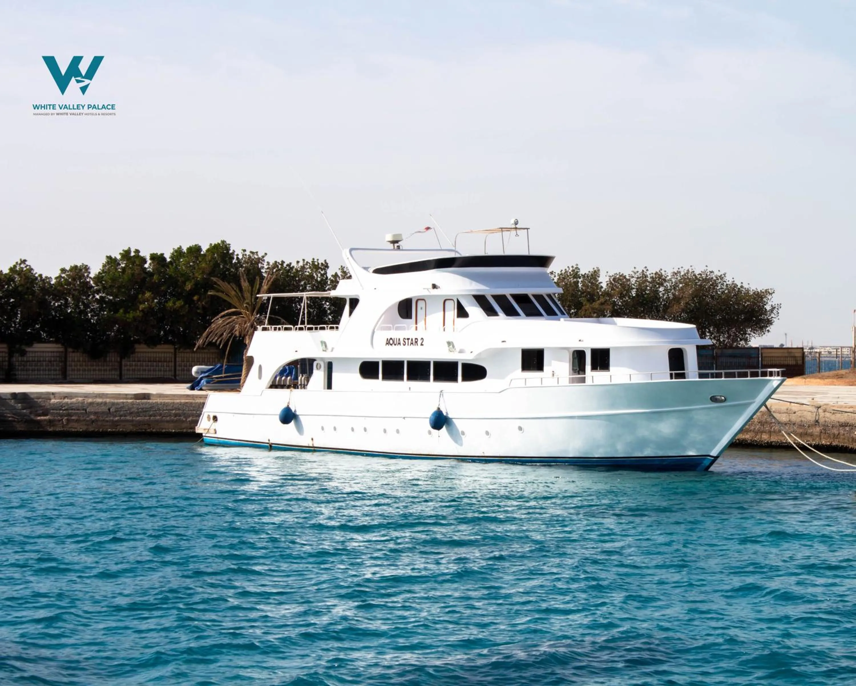 Diving in White Valley Palace