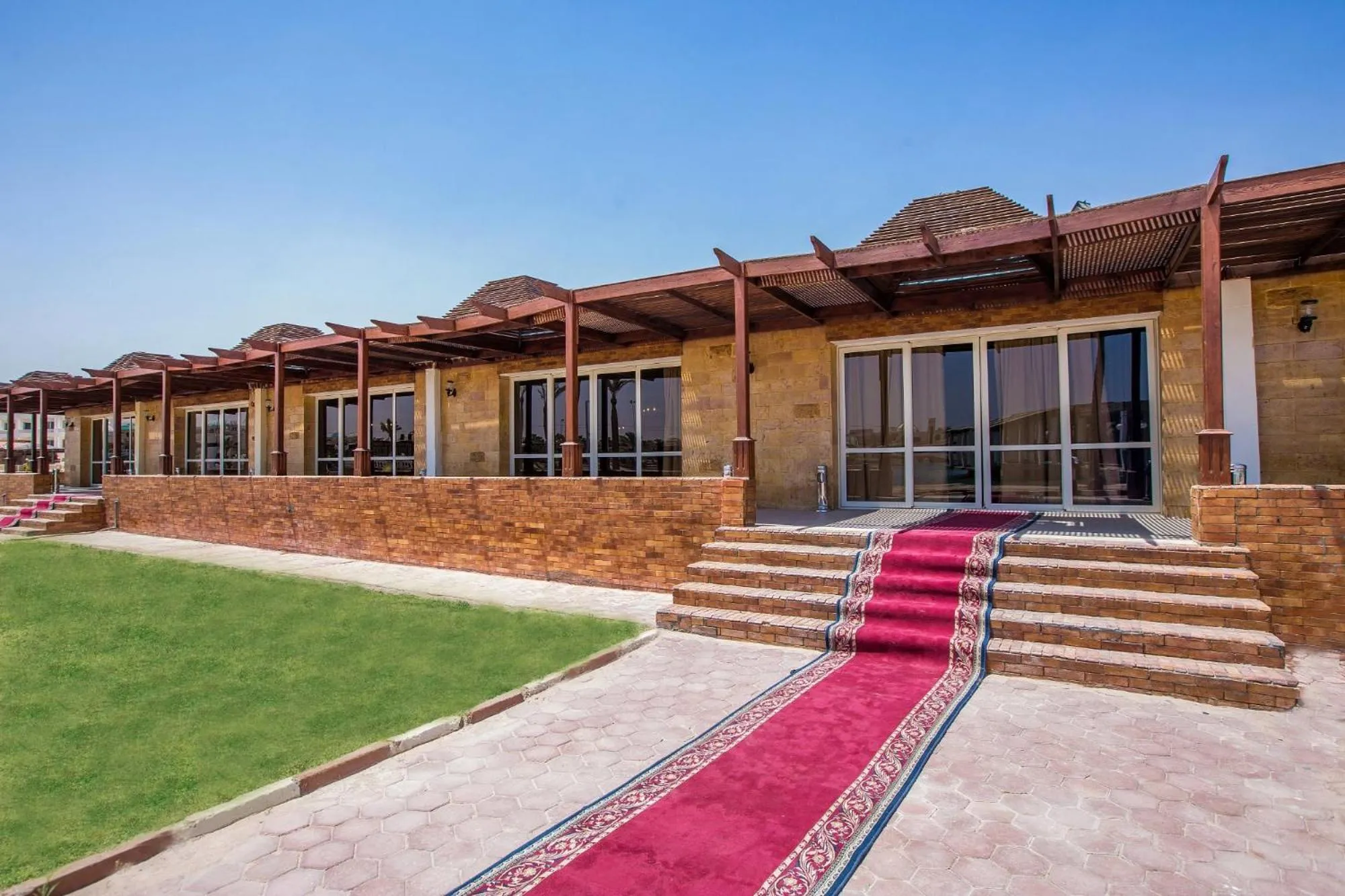 Nightclub / DJ in White Valley Palace