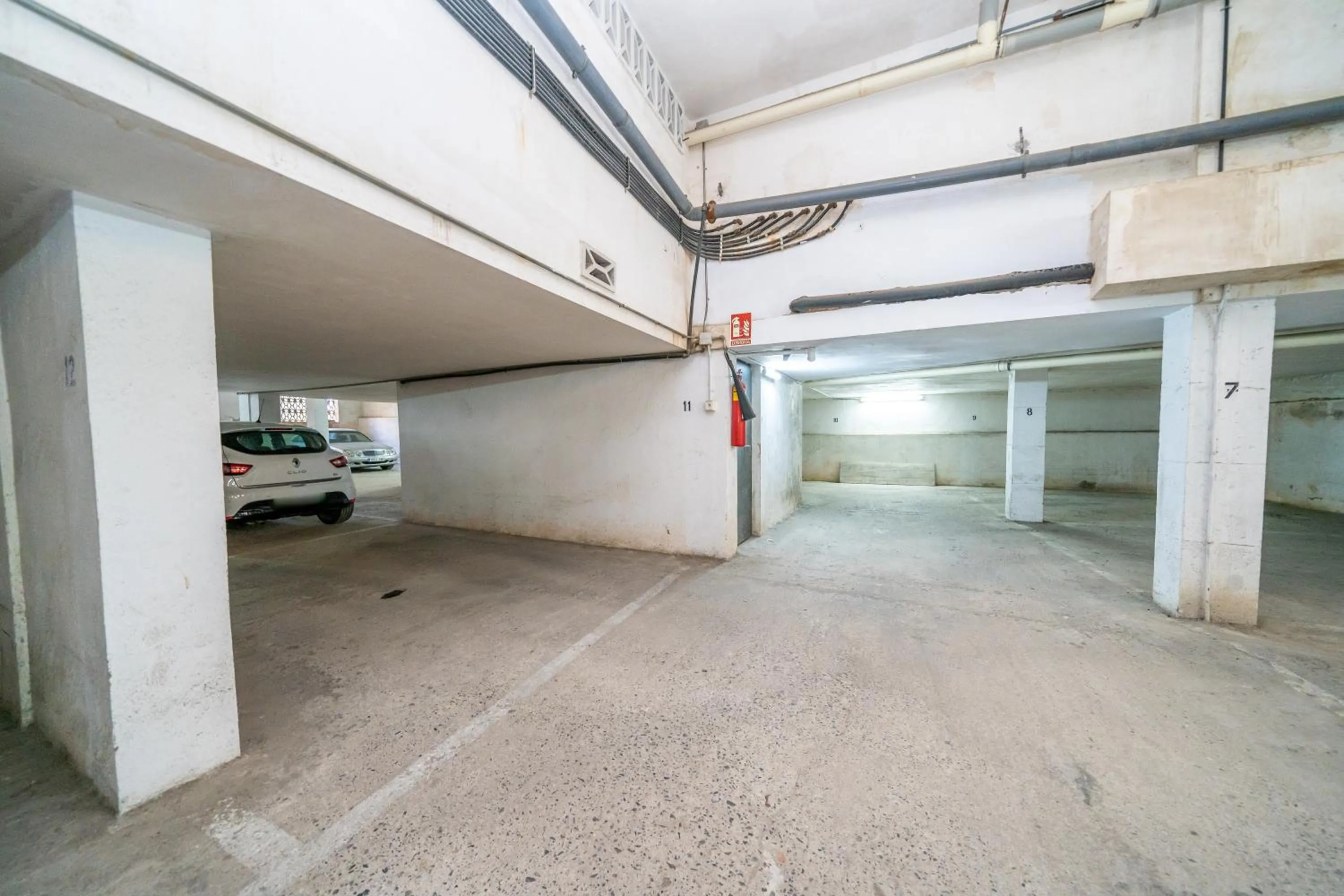 Parking in HomeHolidaysRentals Bluemar-Costa Barcelona