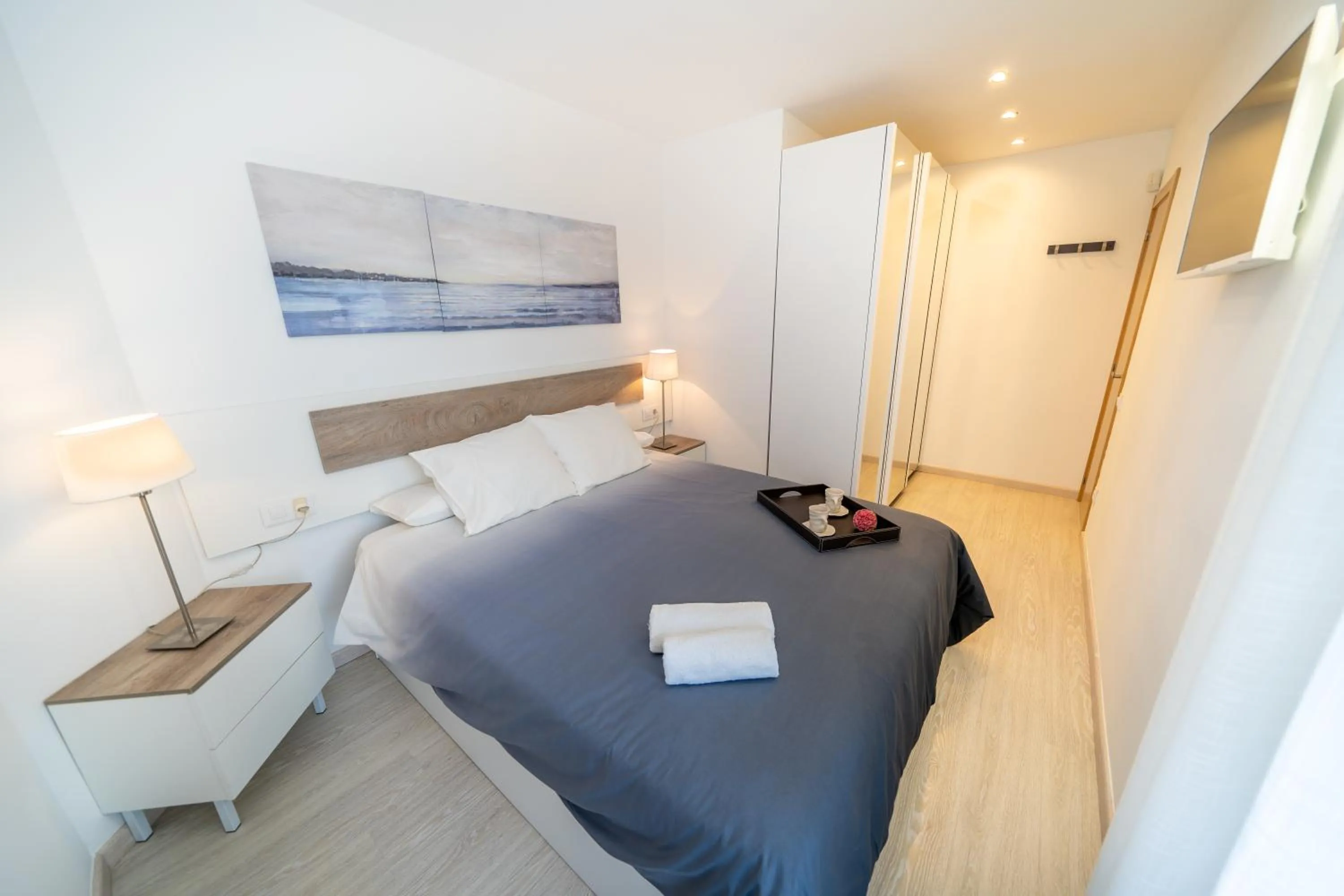 Bedroom, Bed in HomeHolidaysRentals Bluemar-Costa Barcelona