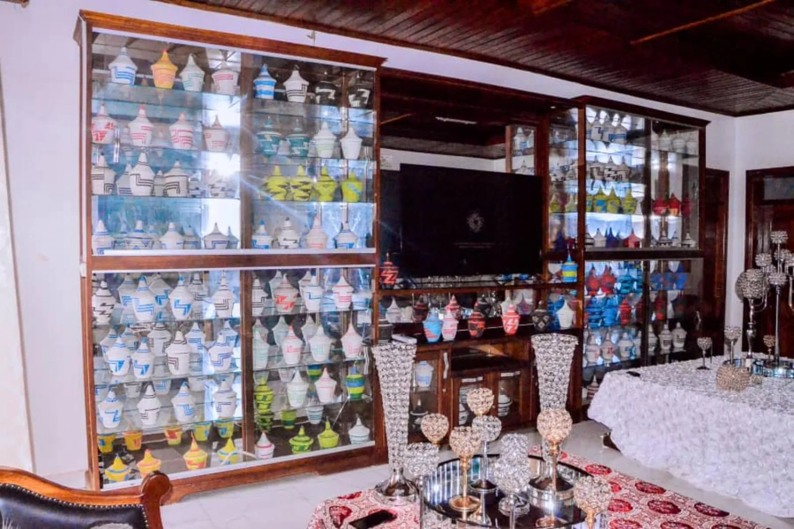 Evening entertainment in The Keza Hotel and Apartments