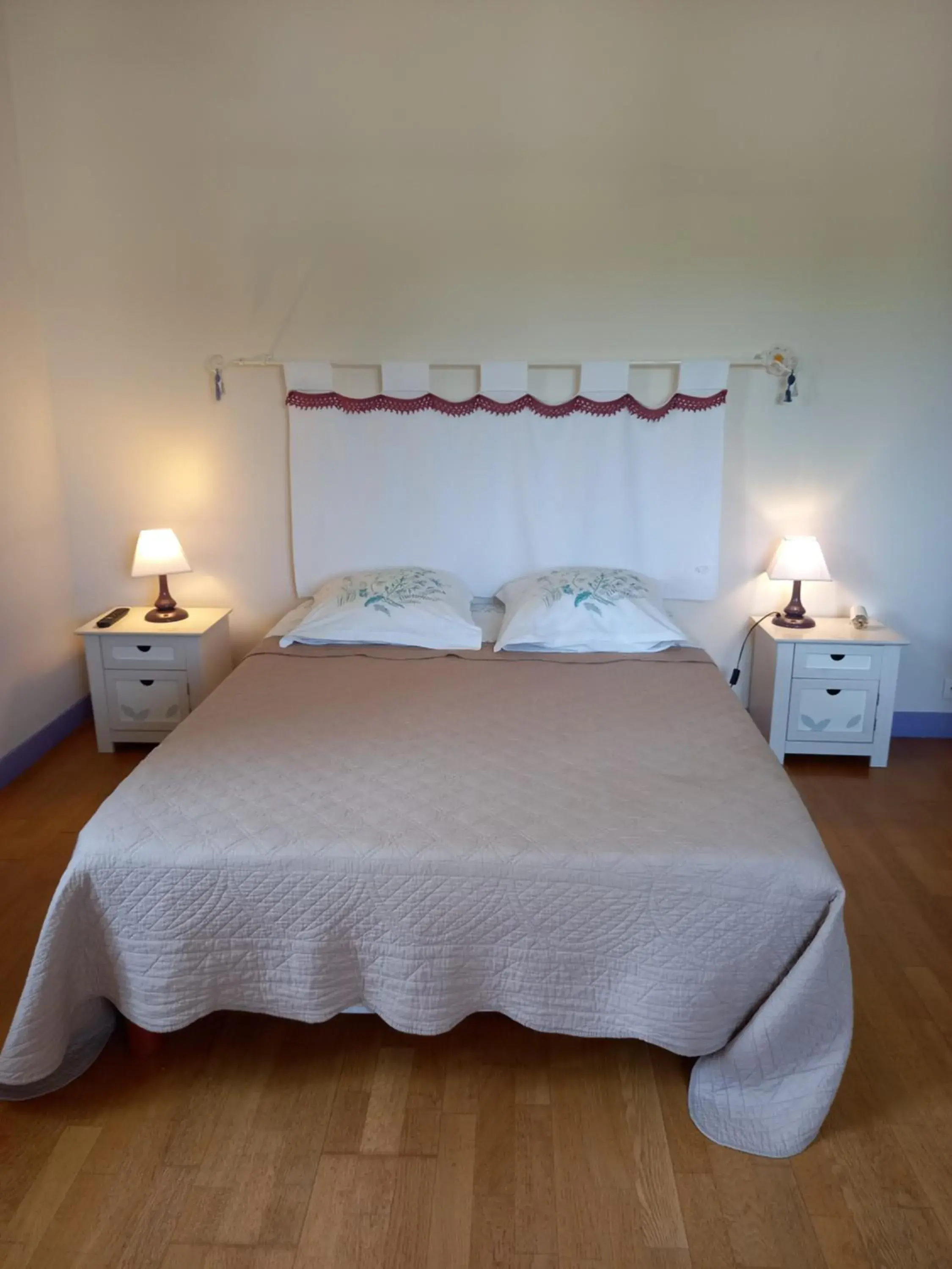 Double Room with Mountain View in Les Cigales Double Room with Mountain View in Les Cigales