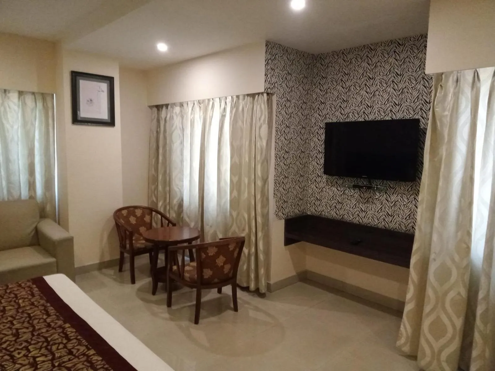 Bedroom in The Contour Hotel