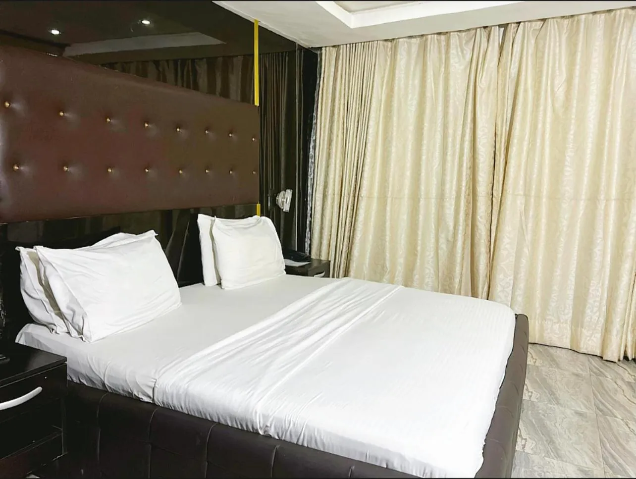 View (from property/room), Bed in Grey Residence