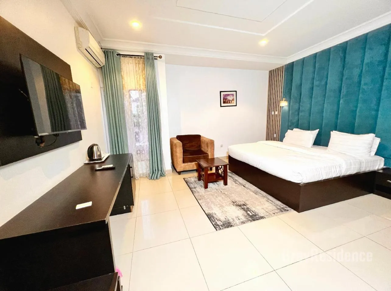 Evening entertainment, Bed in Grey Residence