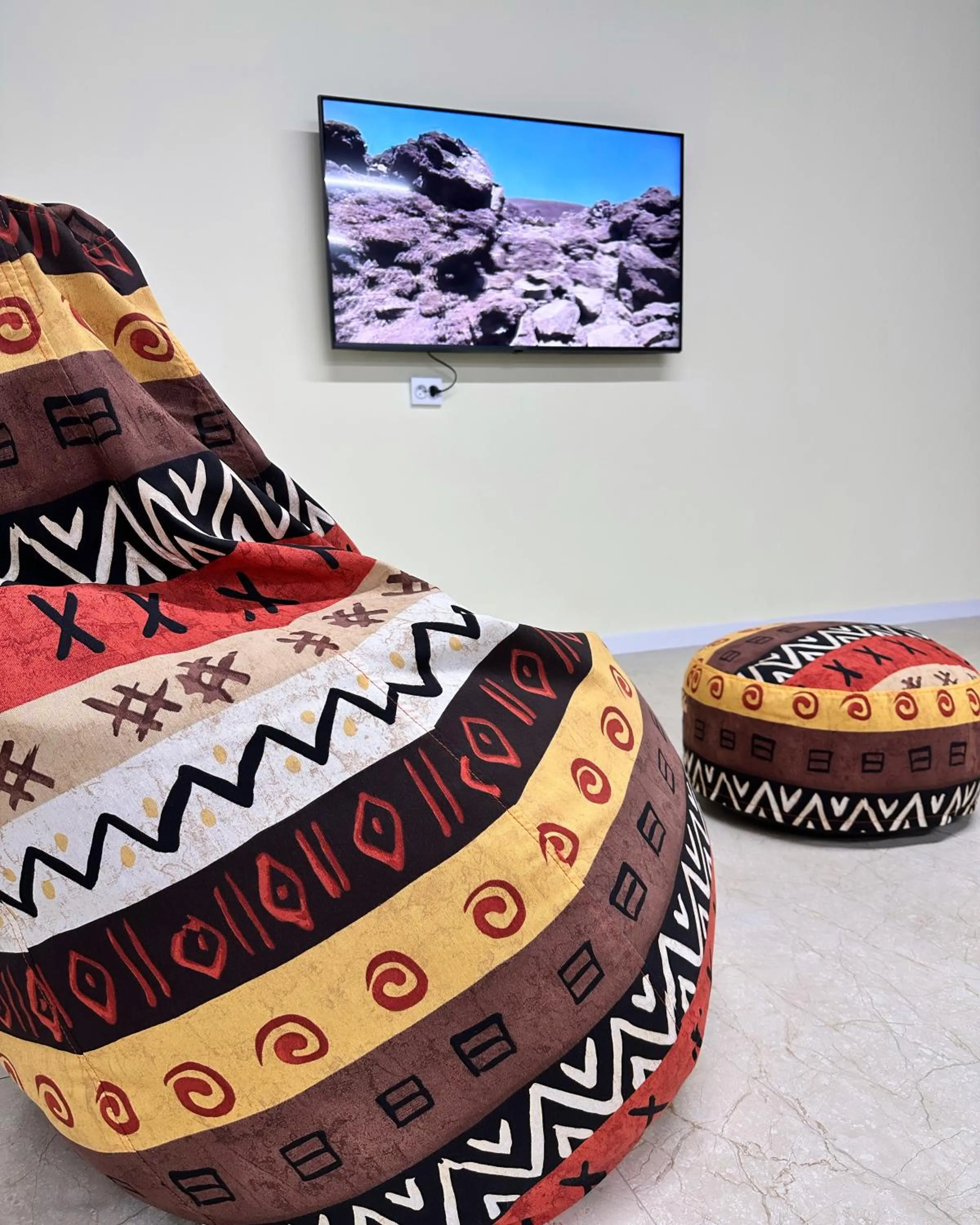 Seating area in Hostel O2