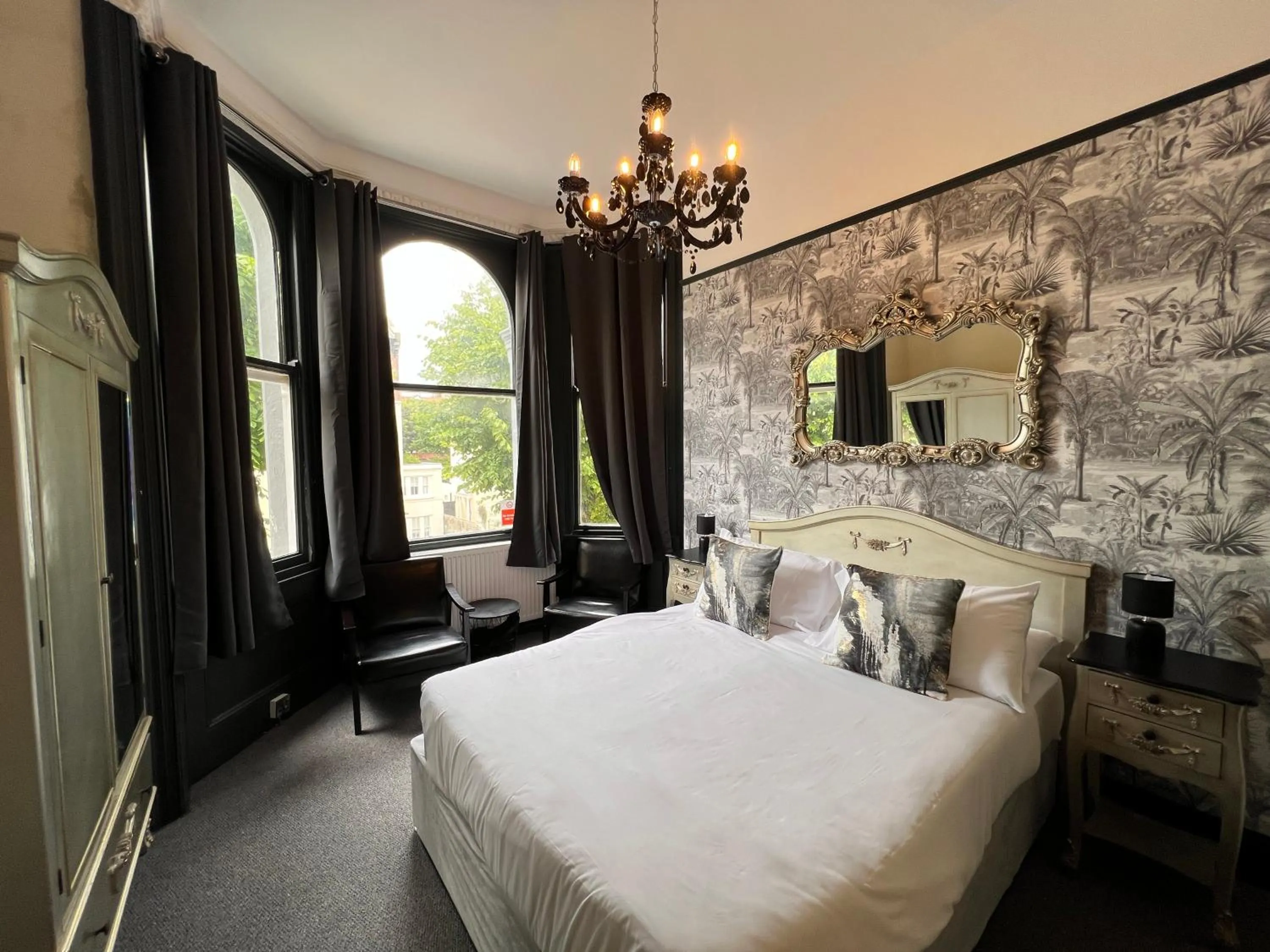 Bed in Westbourne Hotel and Spa