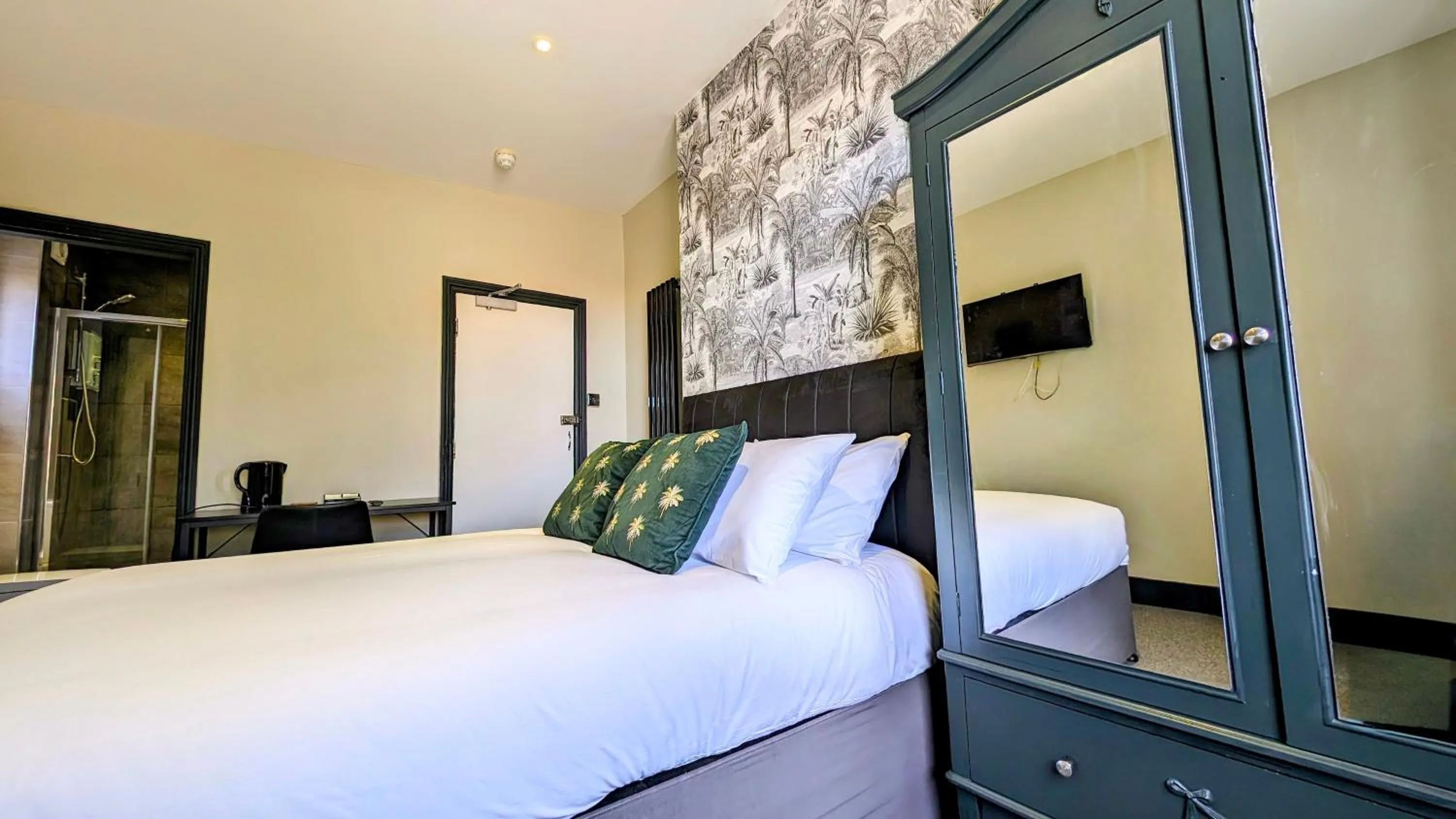 Bed in Westbourne Hotel and Spa