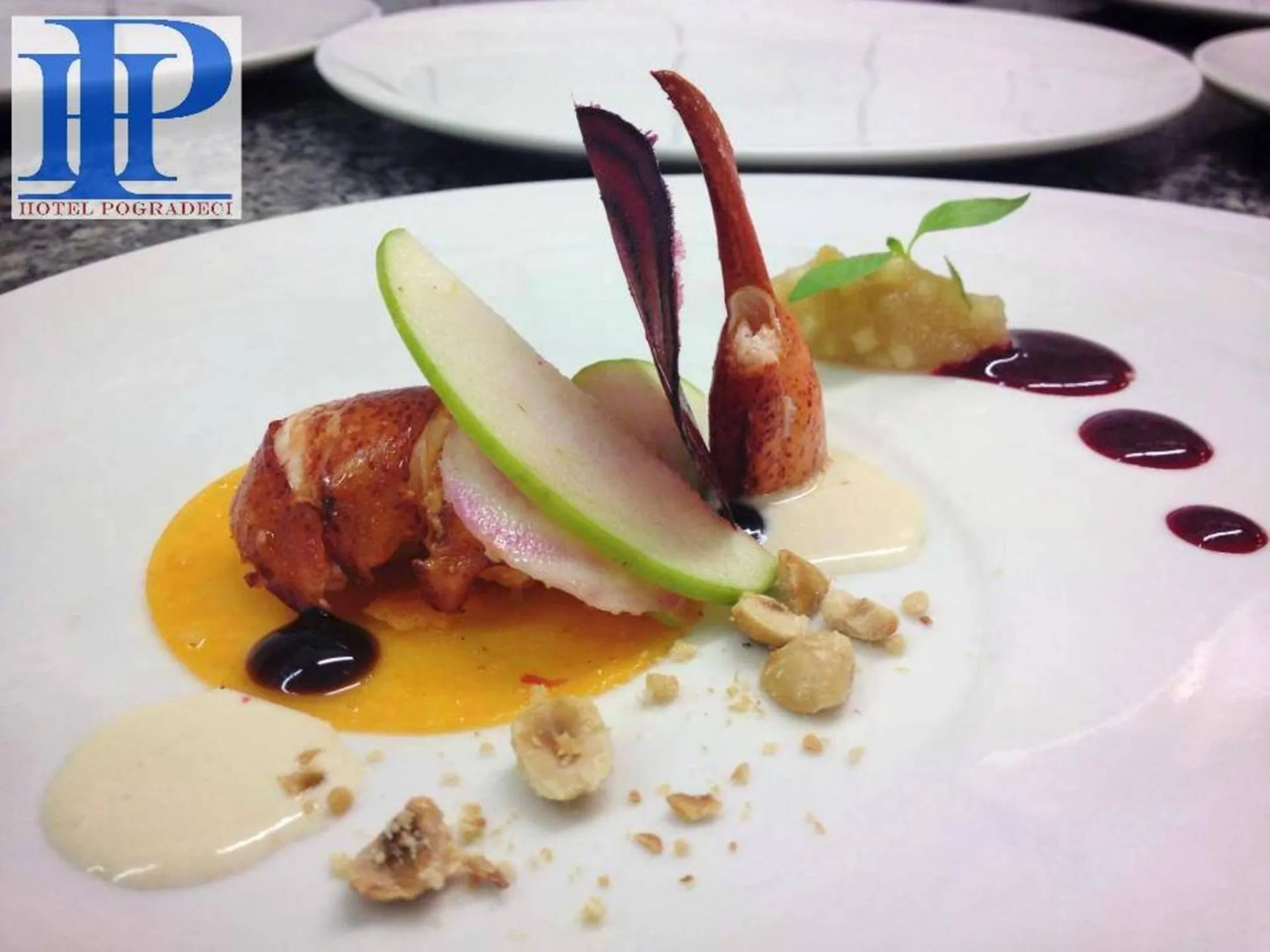 Kitchen or kitchenette in Hotel Pogradeci