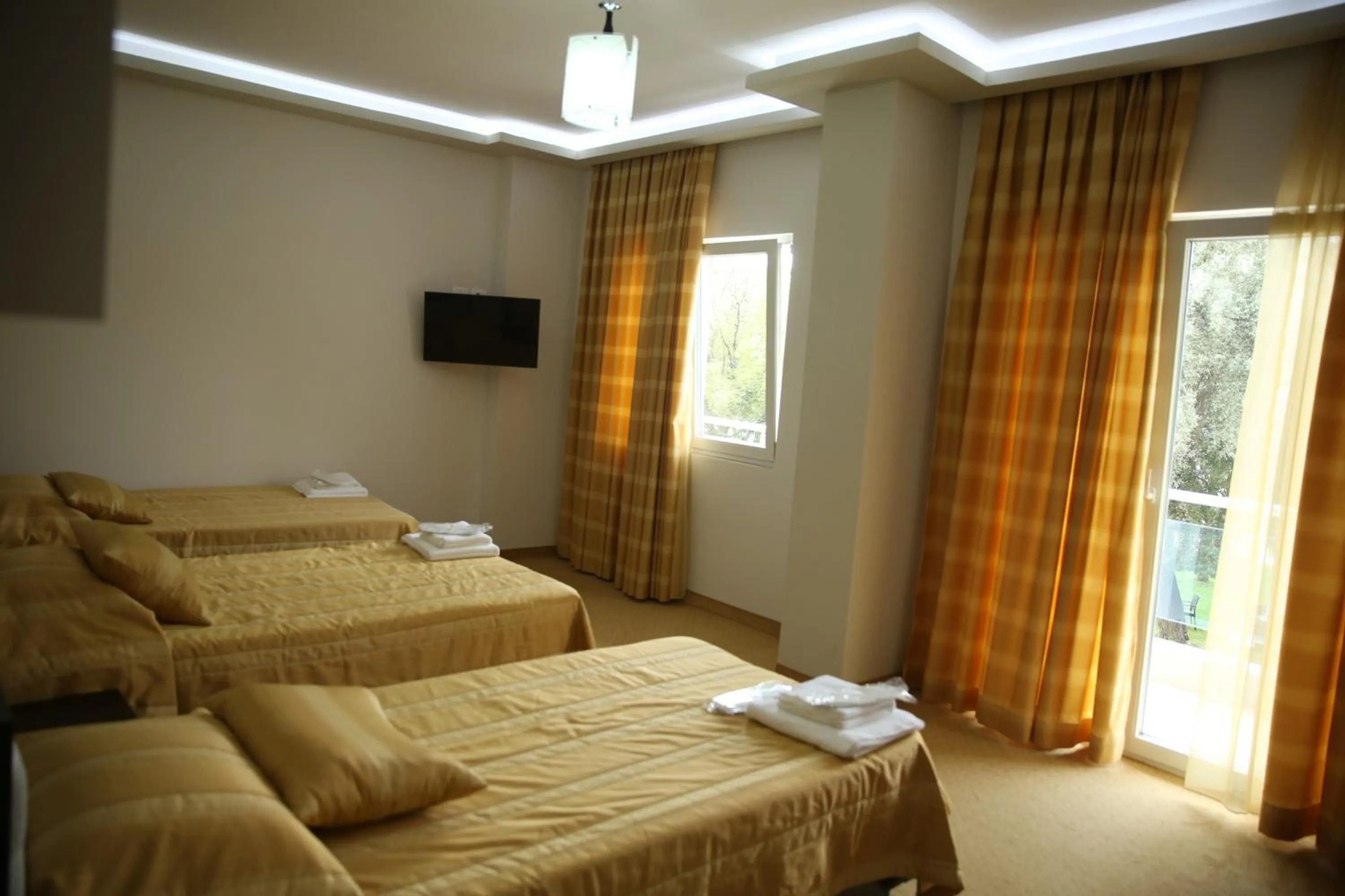 Bedroom, Bed in Hotel Pogradeci