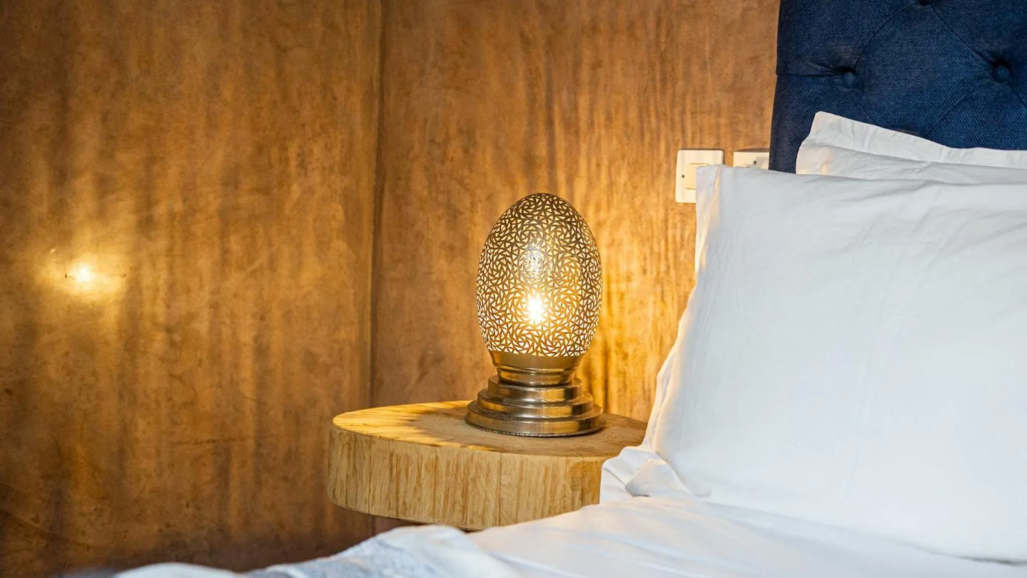 Decorative detail, Bed in Riad Hadda
