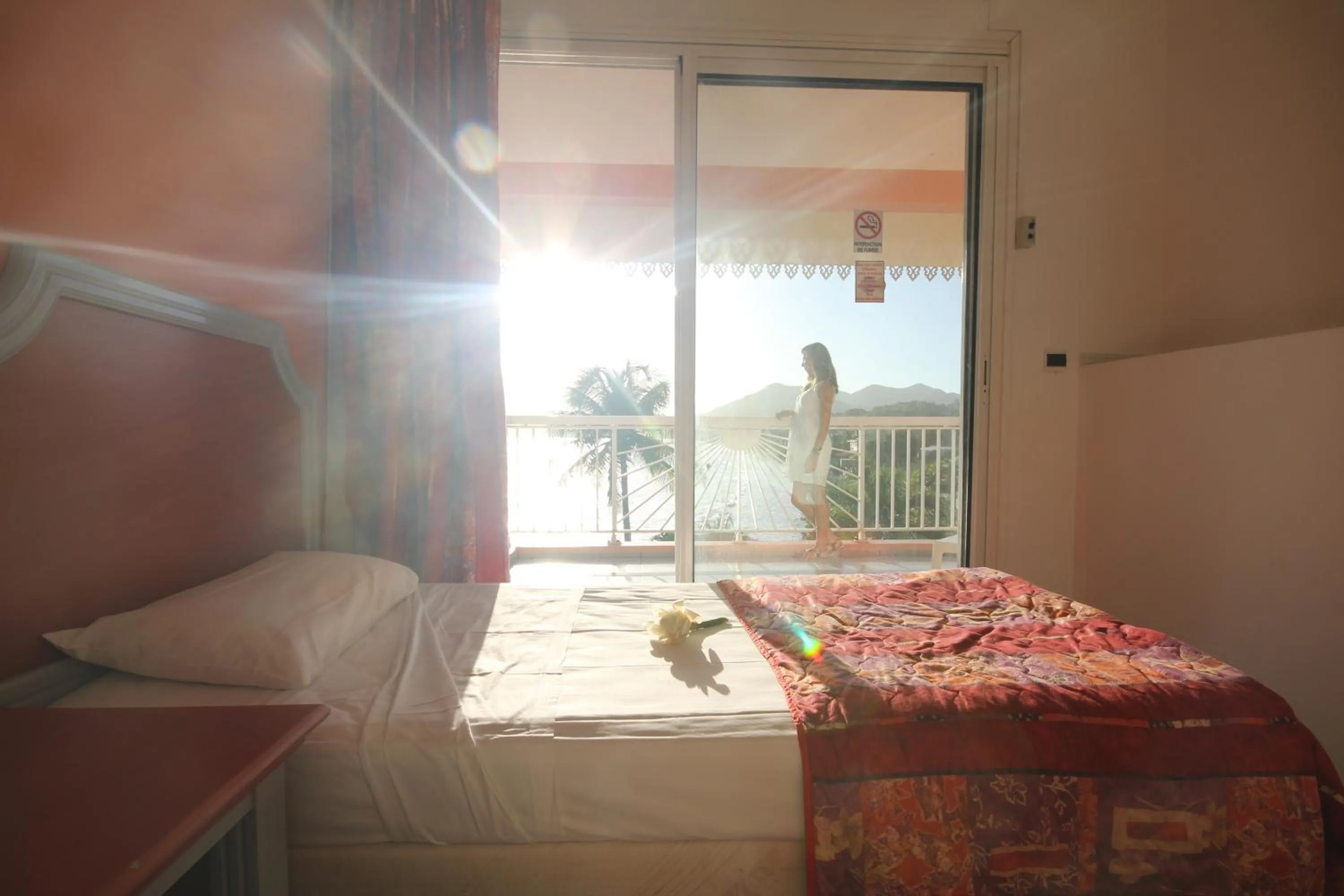 Day, Bed in Diamant Beach