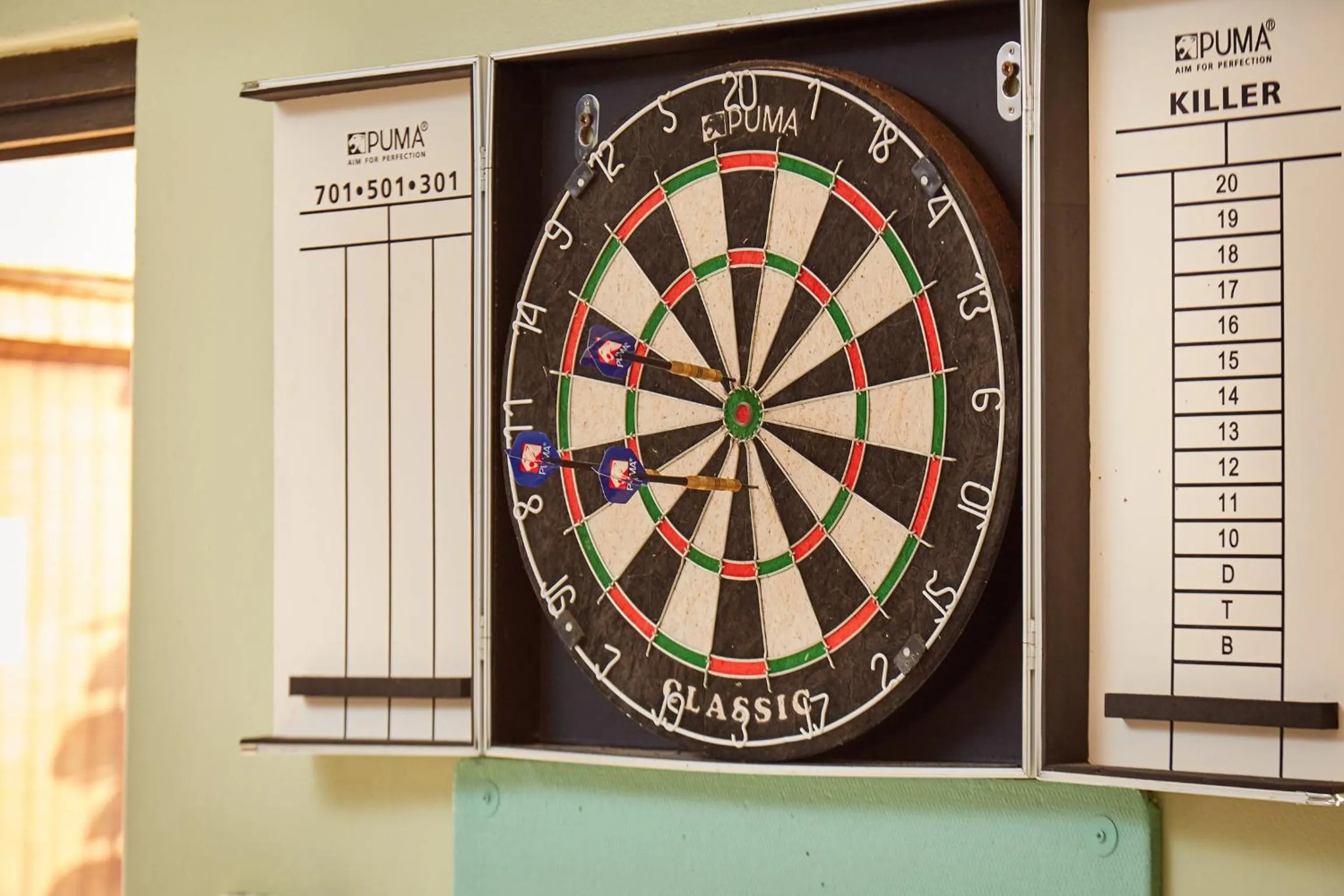 Darts in First Group Club Hacienda