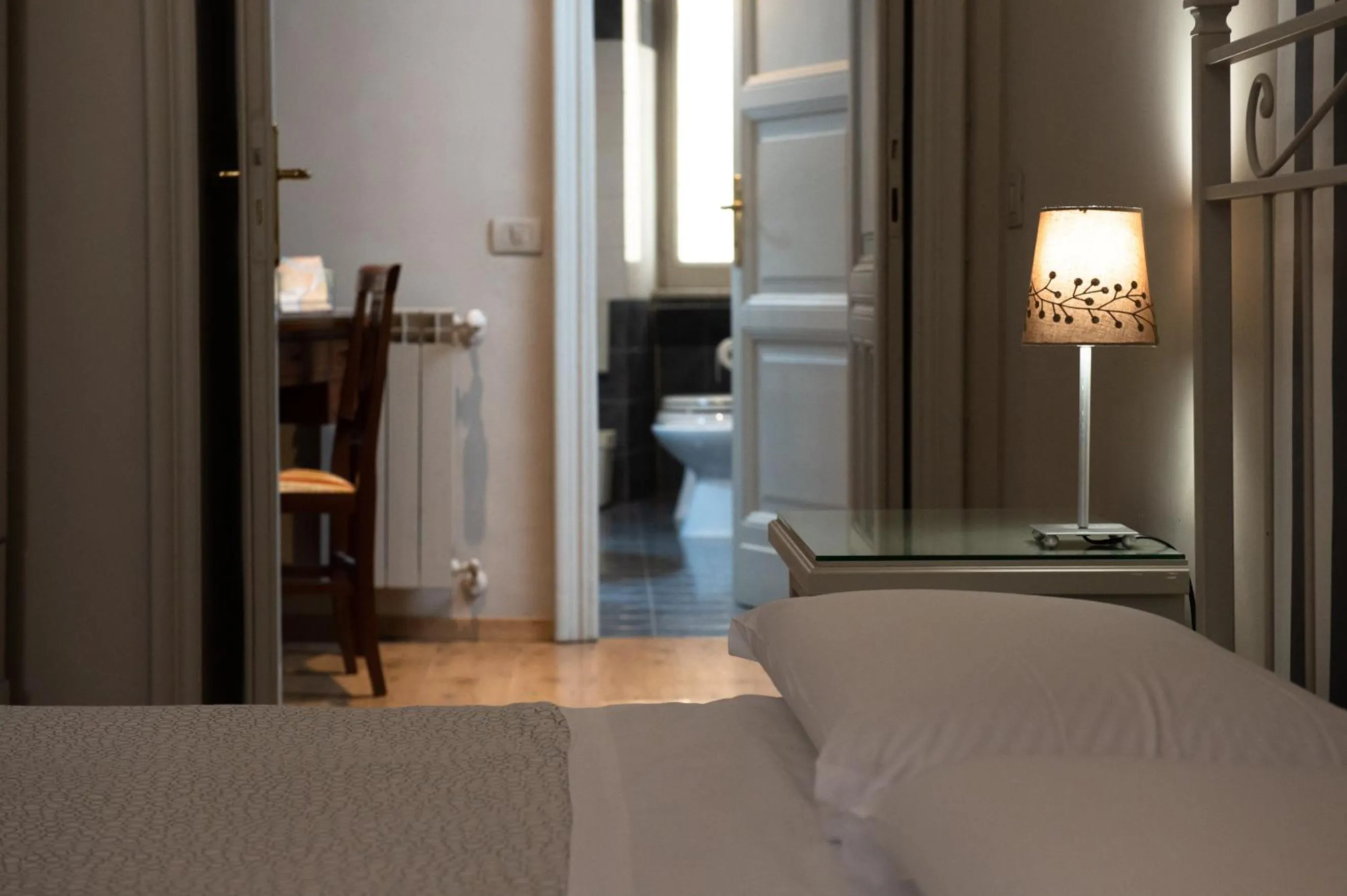 Photo of the whole room, Bed in Residenza Ottaviani Roma