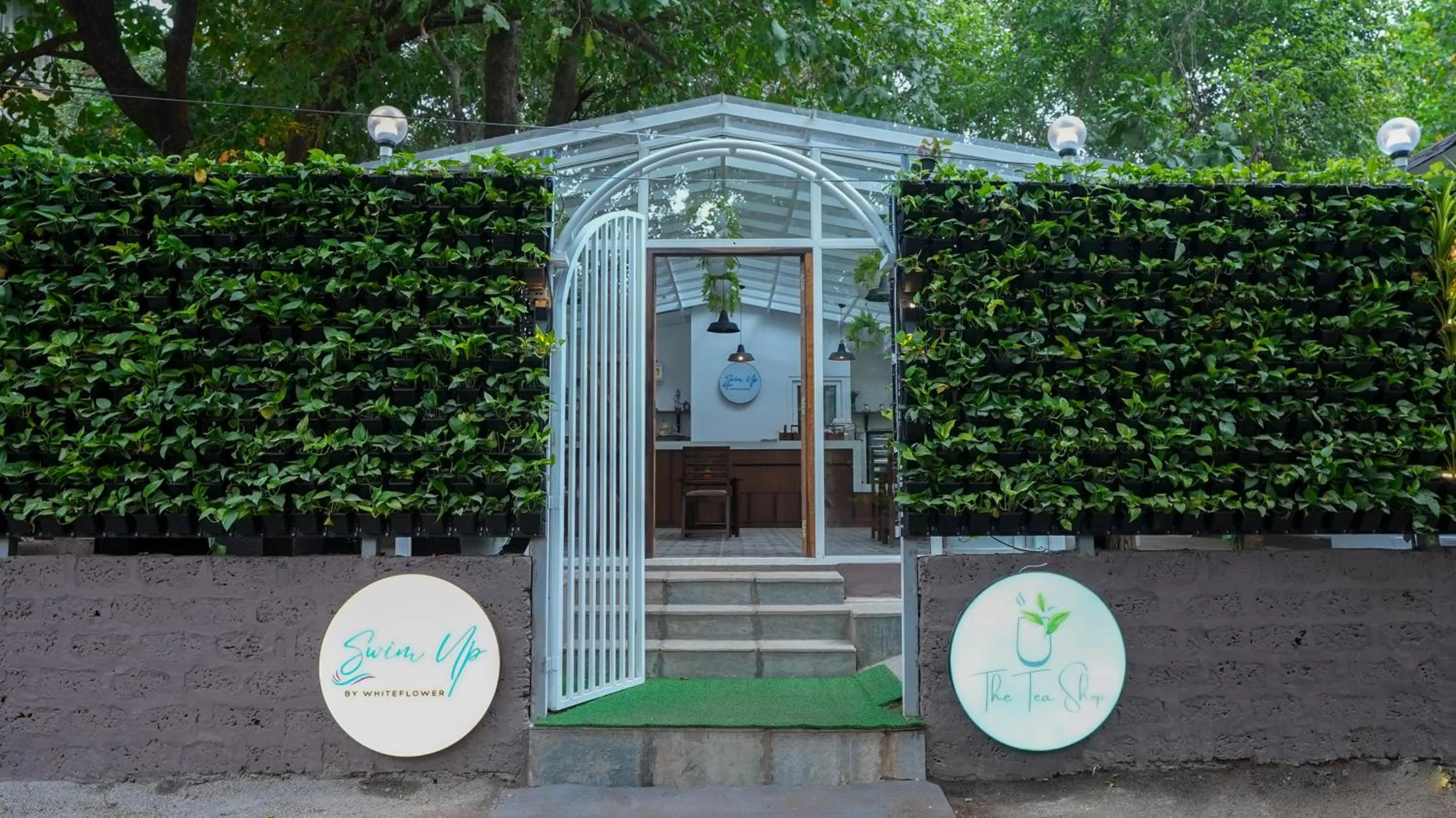 Facade/entrance in Swimup - Suites with private pool , Vagator