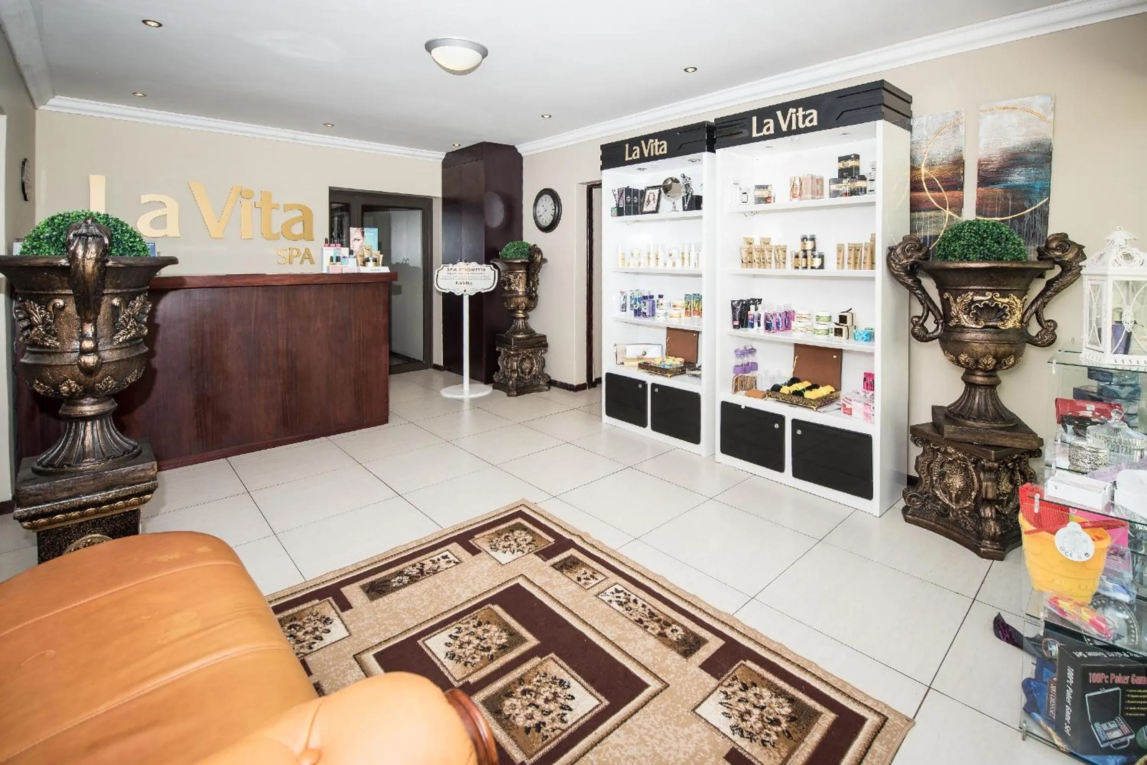 Spa and wellness centre/facilities in First Group Qwantani