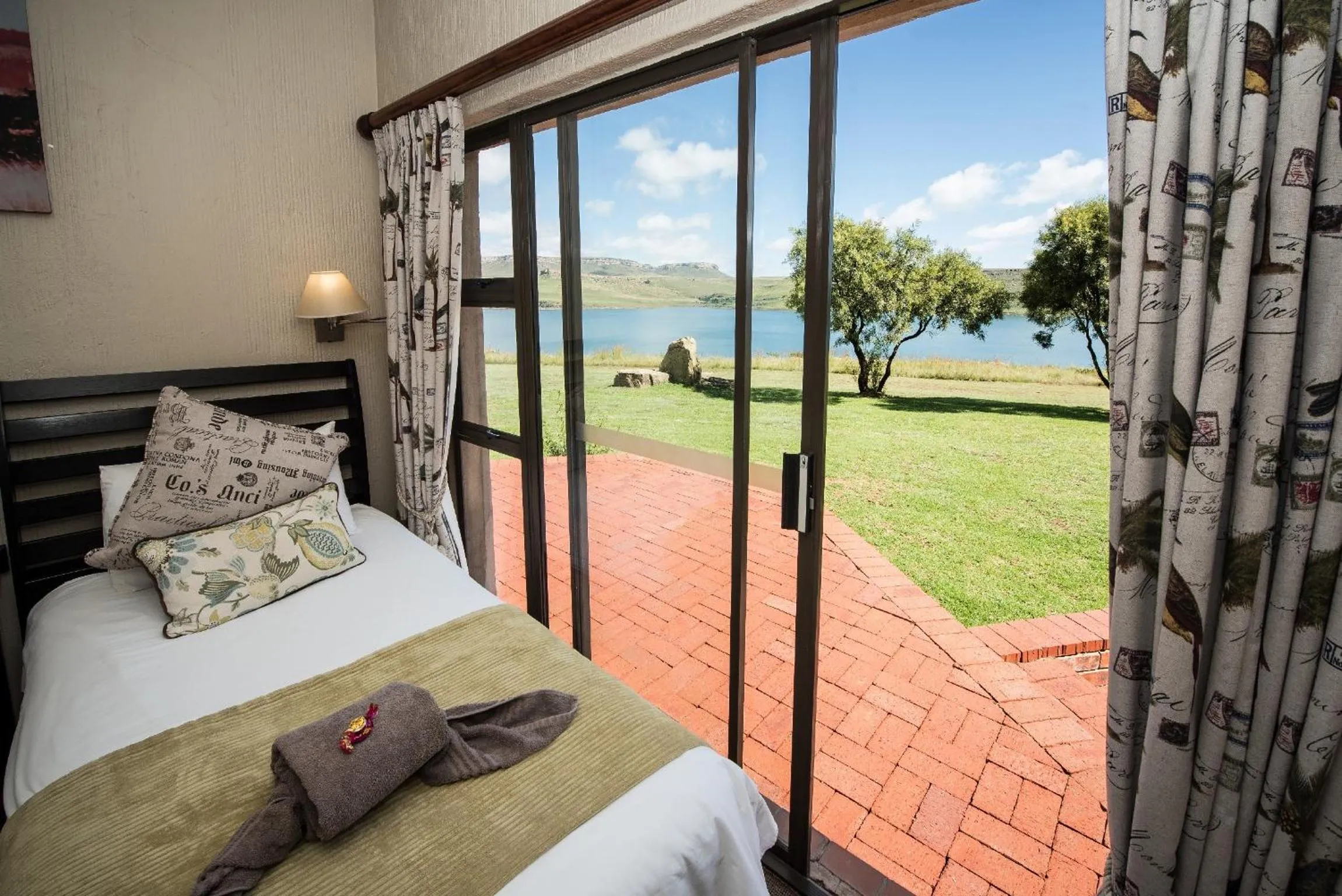 Bed in First Group Qwantani