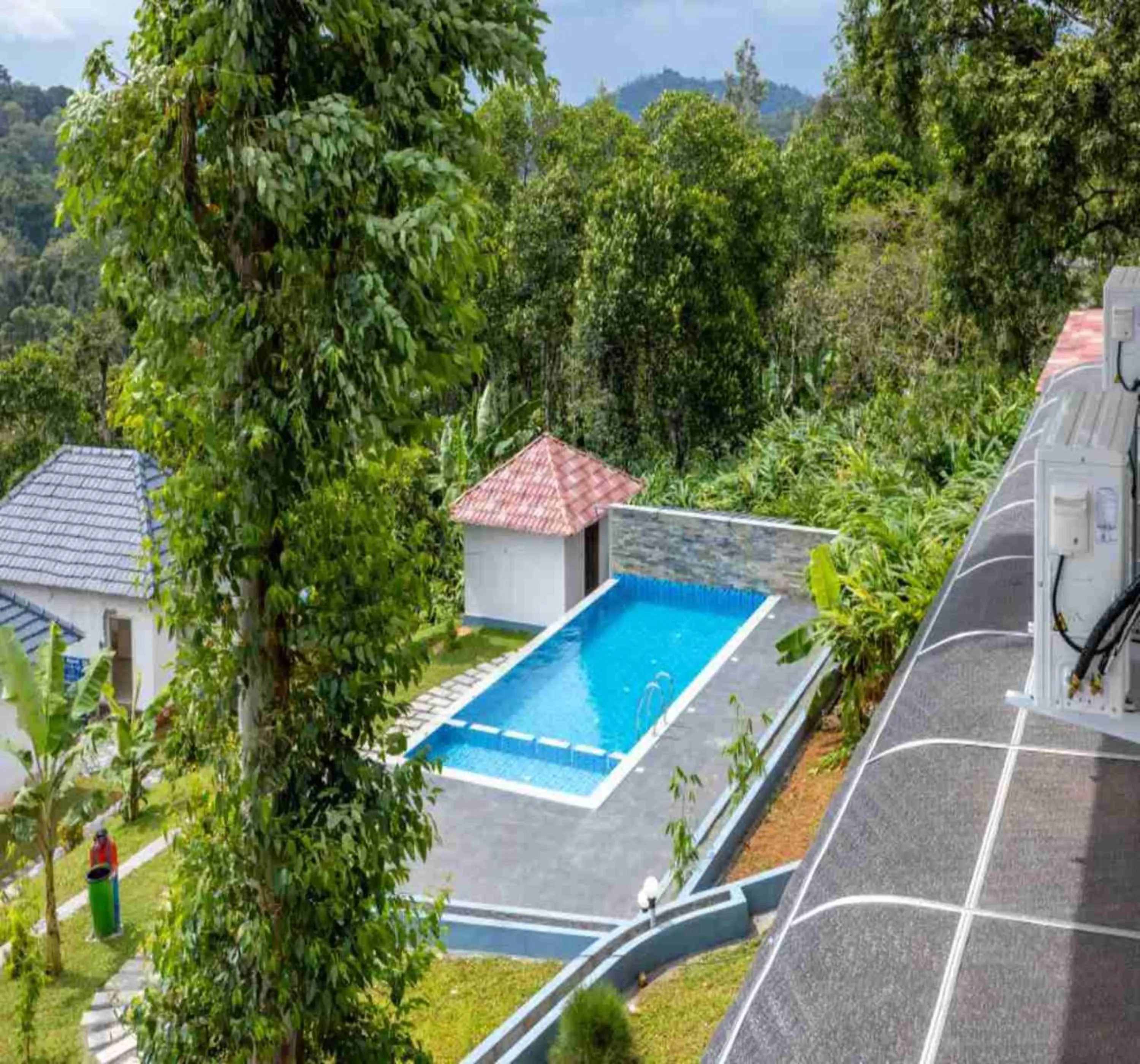 Day in Le Serene Munnar Luxury Resorts & Spa