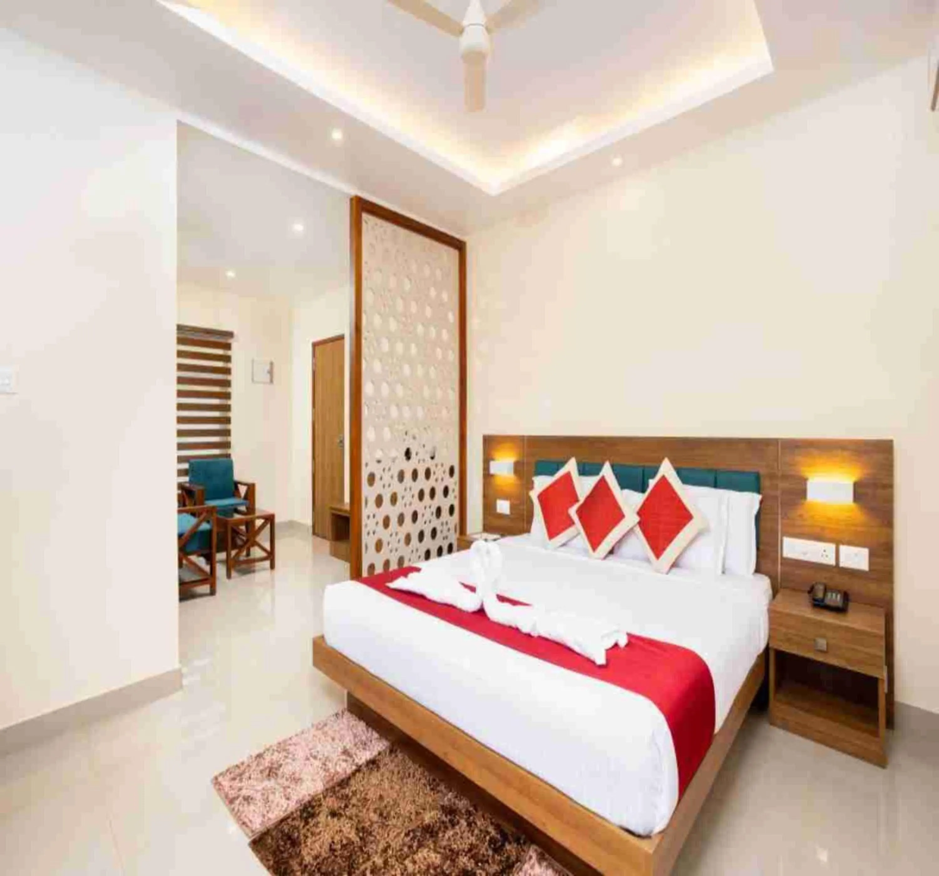 Bed in Le Serene Munnar Luxury Resorts & Spa