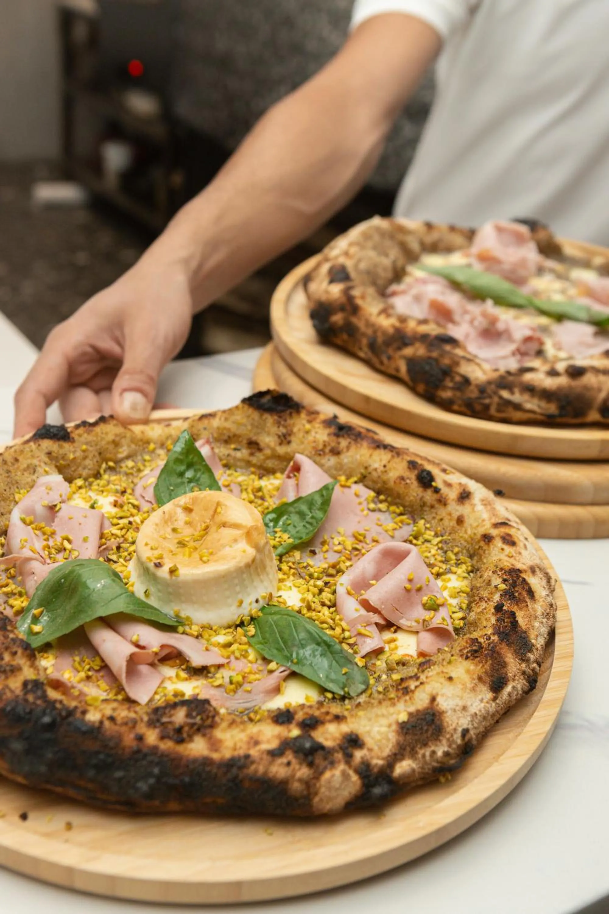 Restaurant/places to eat in Black Diamond Hotel