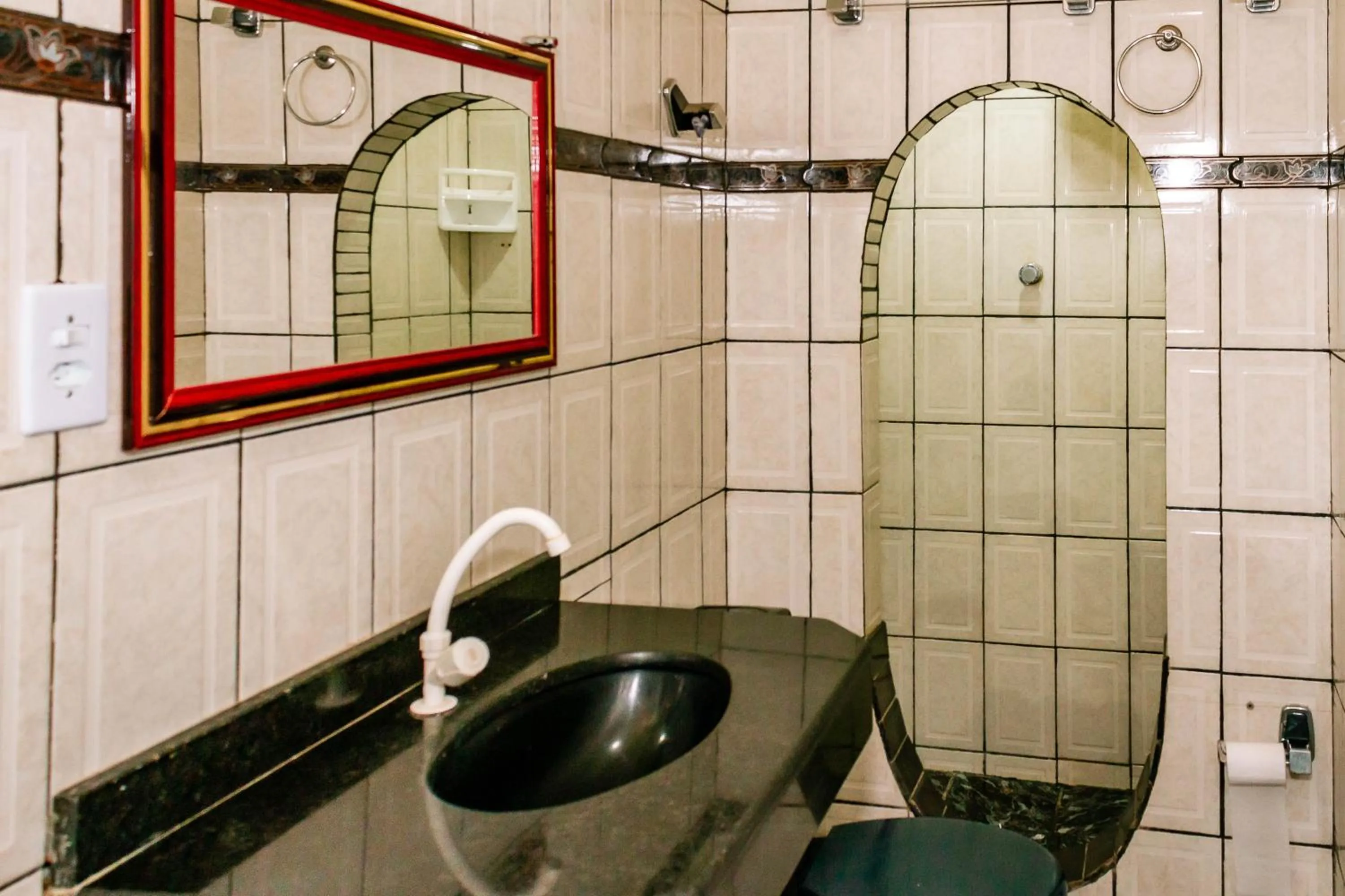 Shower in Pousada Cachoeira da Fumaça