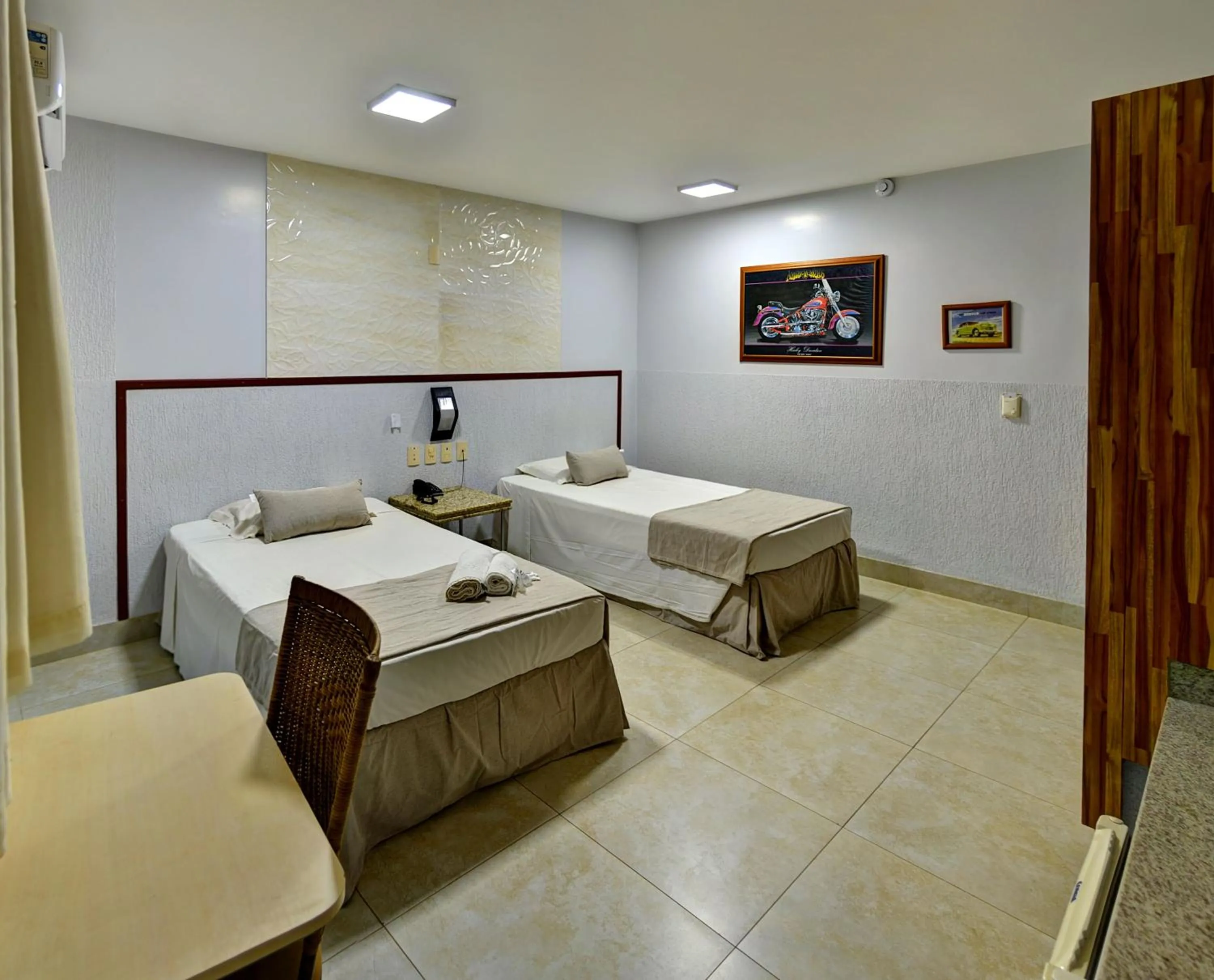 Bed in Hotel Bons Tempos