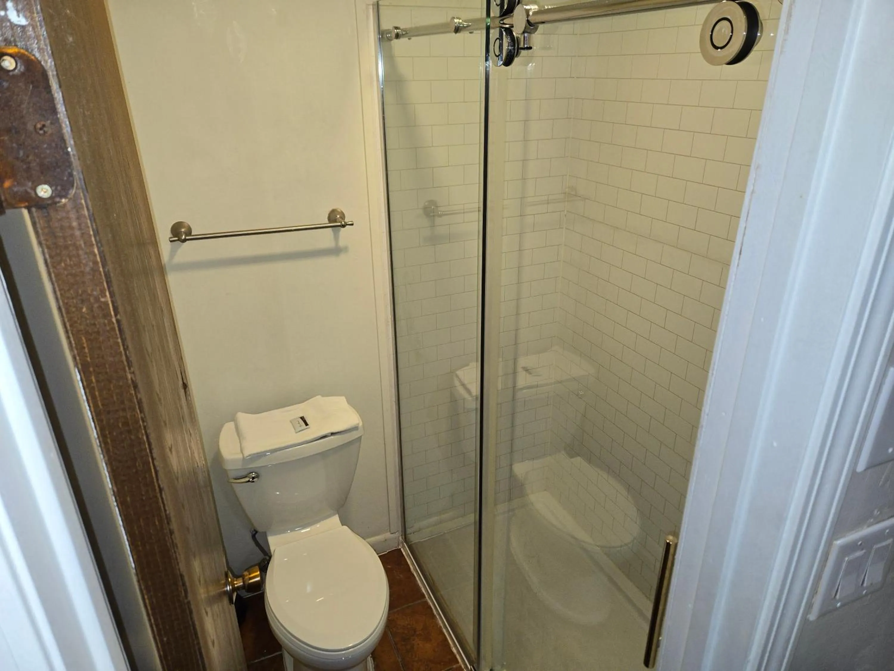 Shower in Sage Motel