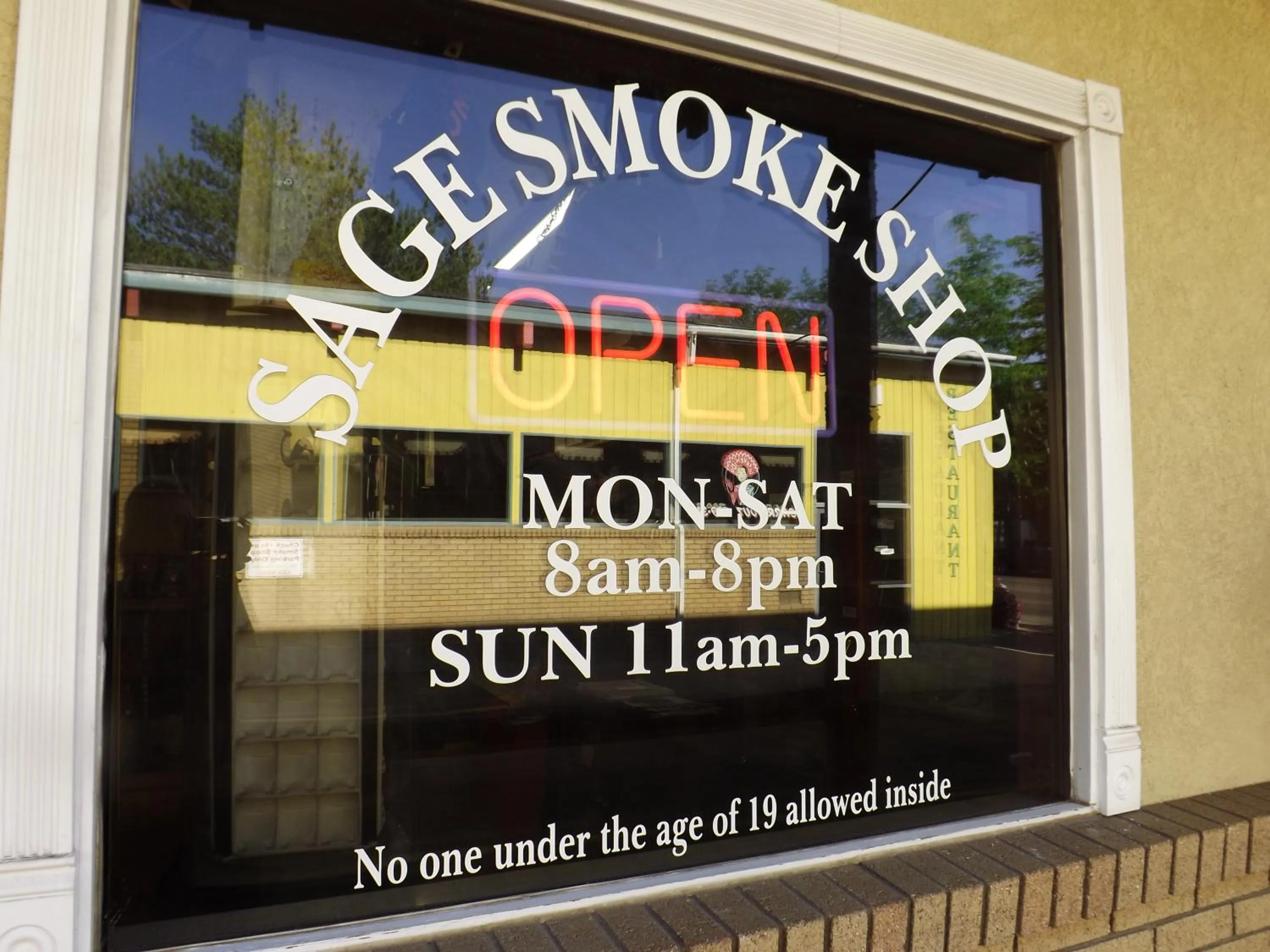 Logo/Certificate/Sign in Sage Motel