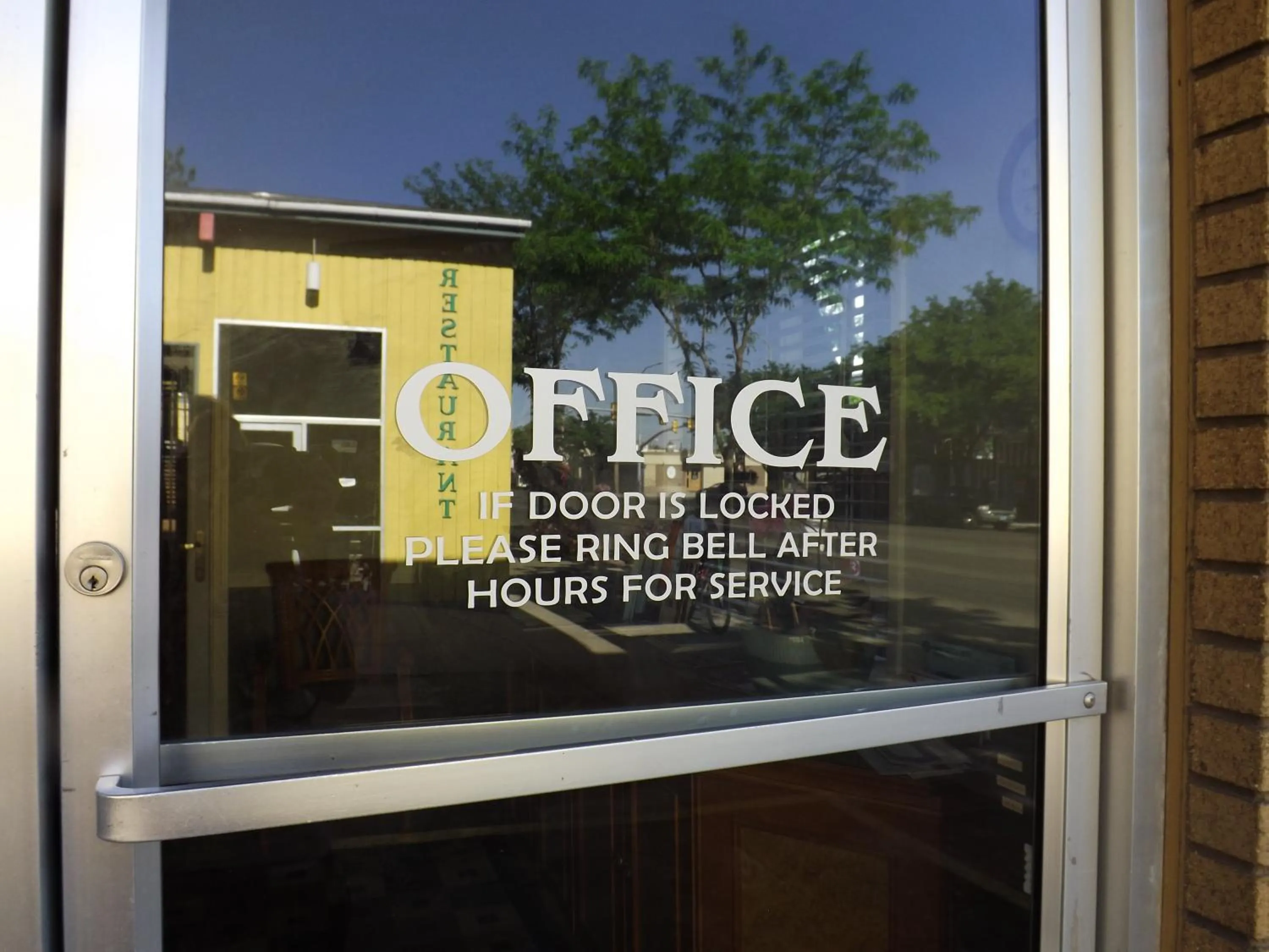 Logo/Certificate/Sign in Sage Motel