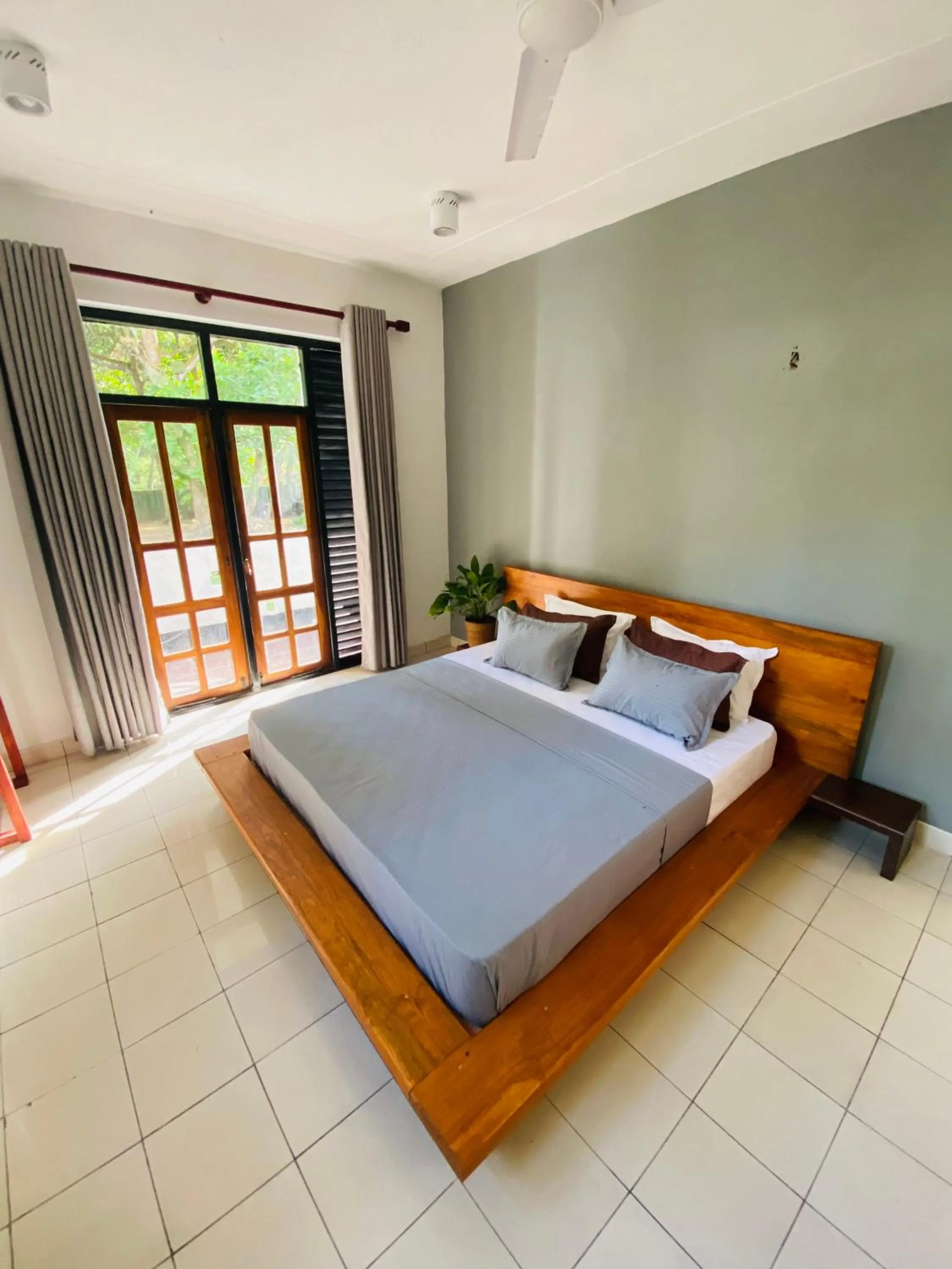 Bed in SURF N SPICE - HIRIKETiYA