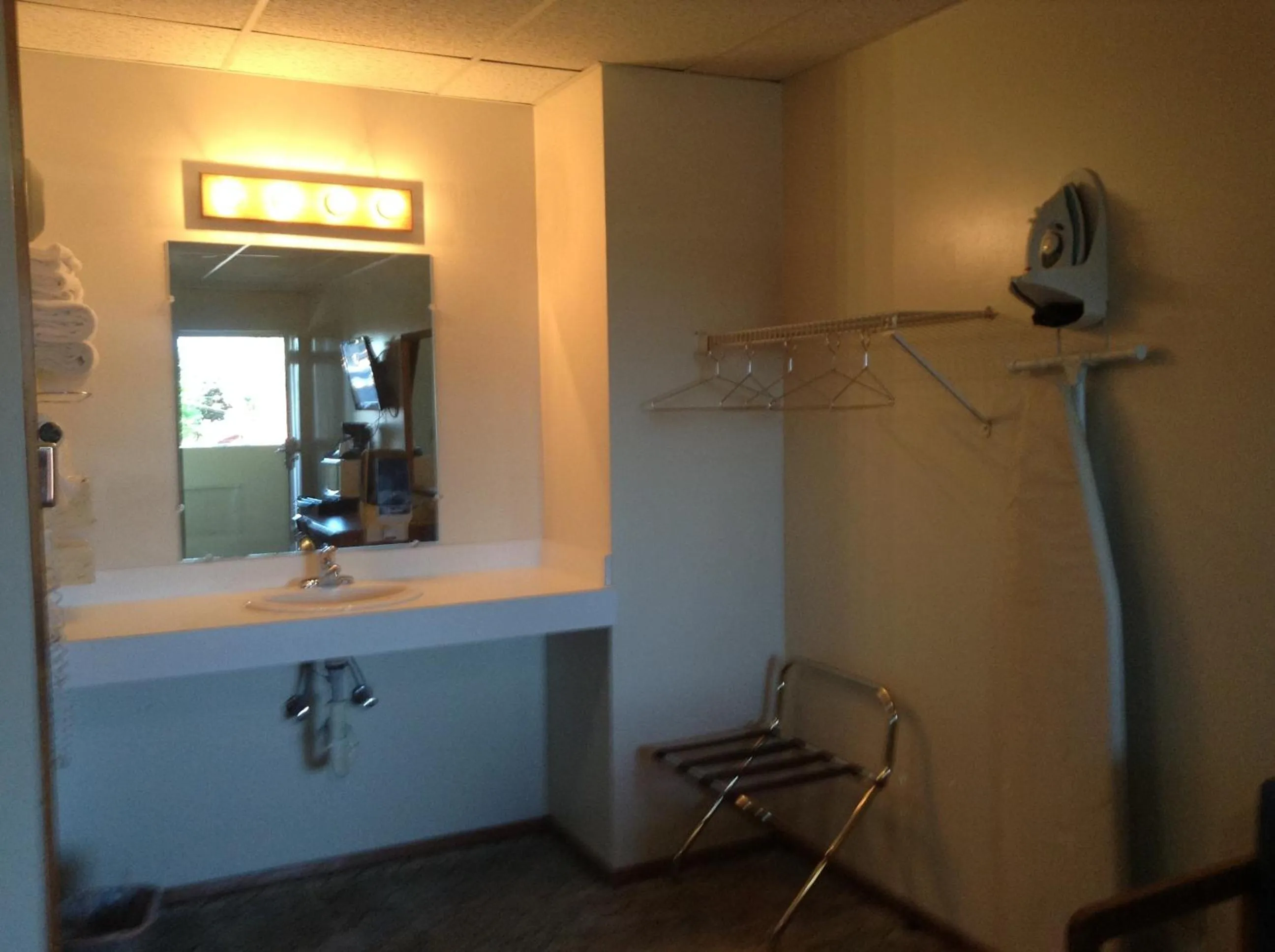 Toilet in Downtown Motel