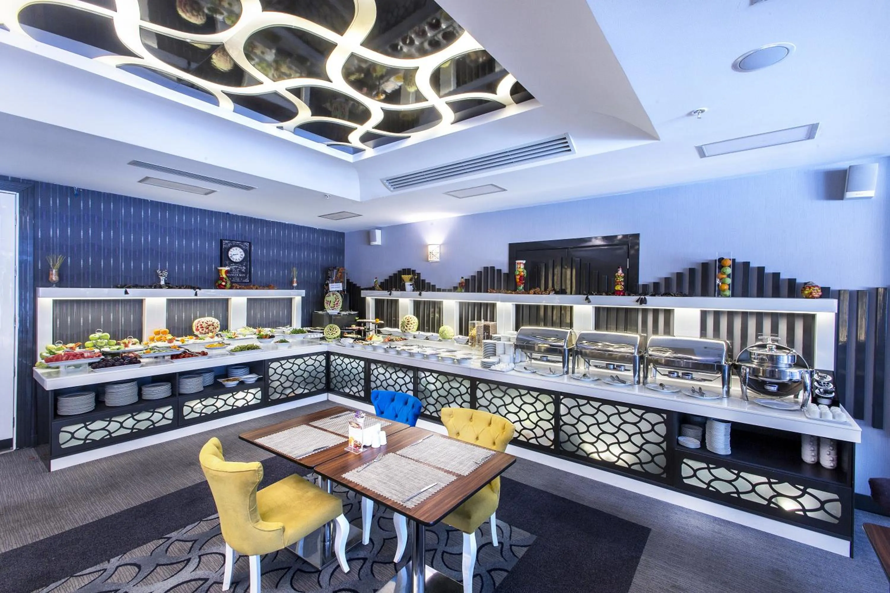 Lounge or bar in Demonti Hotel