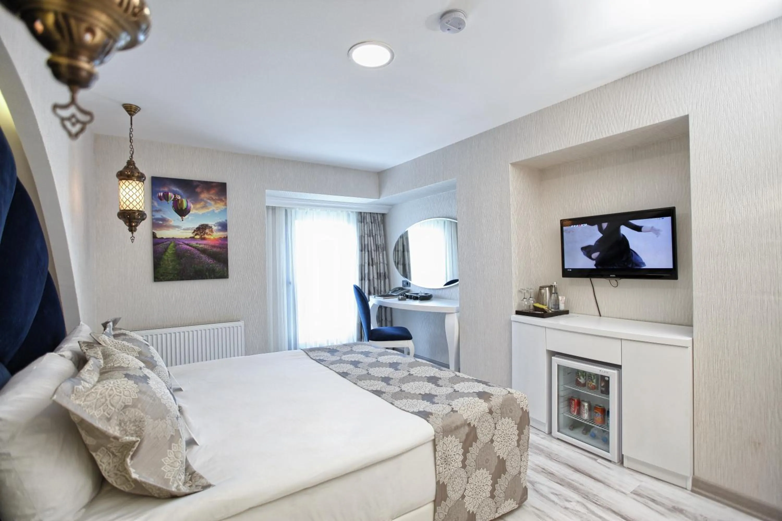 Bedroom, Bed in Demonti Hotel