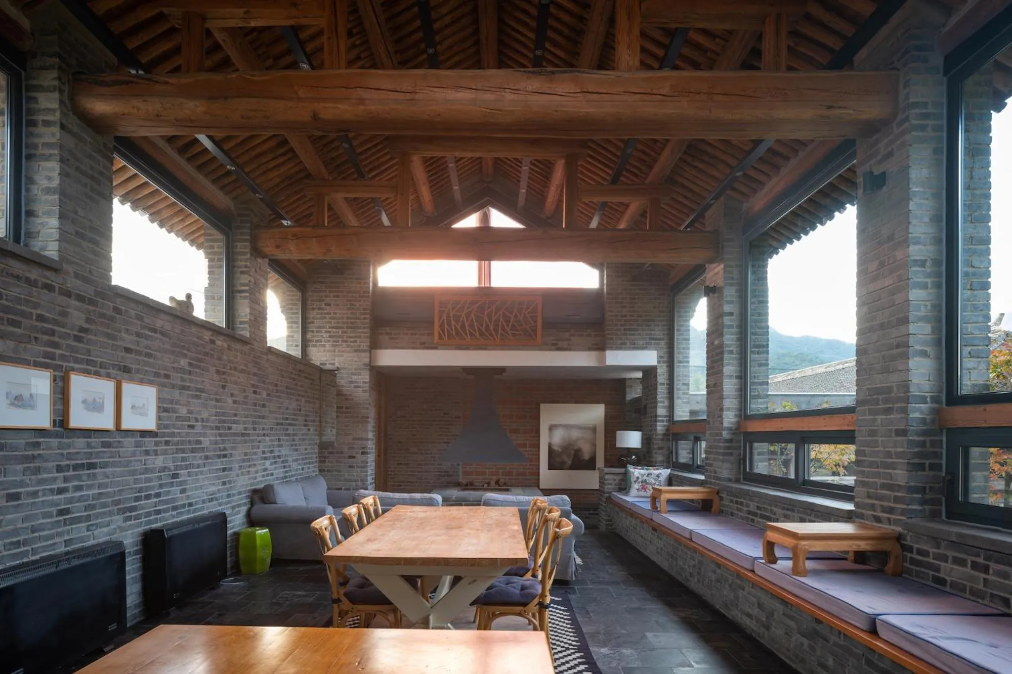 Dining area in Brickyard Retreat at Mutianyu Great Wall Adjoin to Mutianyu Great Wall - Room with the View of Great Wall - Jacuzzi with the View of Great Wall - Vehicle Shuttle Service - International Catering - SPA& Nail Beauty Facilities