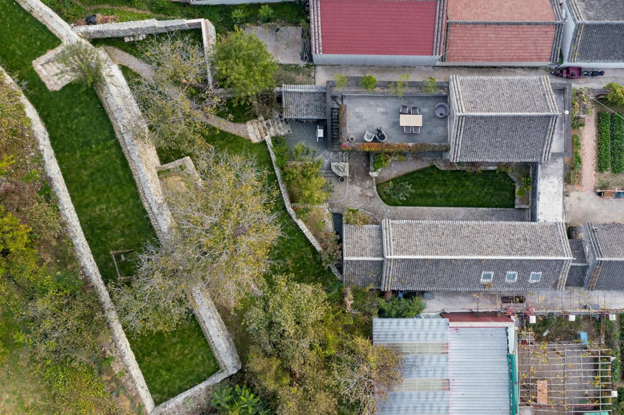Bird's eye view in Brickyard Retreat at Mutianyu Great Wall Adjoin to Mutianyu Great Wall - Room with the View of Great Wall - Jacuzzi with the View of Great Wall - Vehicle Shuttle Service - International Catering - SPA& Nail Beauty Facilities
