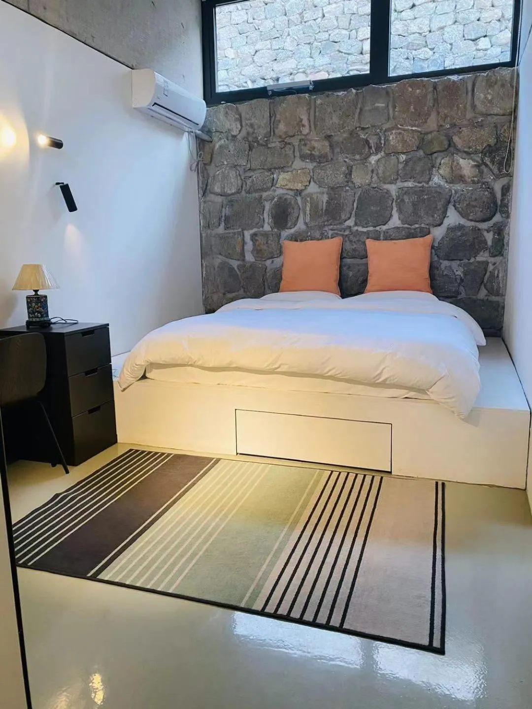 Bedroom, Bed in Brickyard Retreat at Mutianyu Great Wall Adjoin to Mutianyu Great Wall - Room with the View of Great Wall - Jacuzzi with the View of Great Wall - Vehicle Shuttle Service - International Catering - SPA& Nail Beauty Facilities